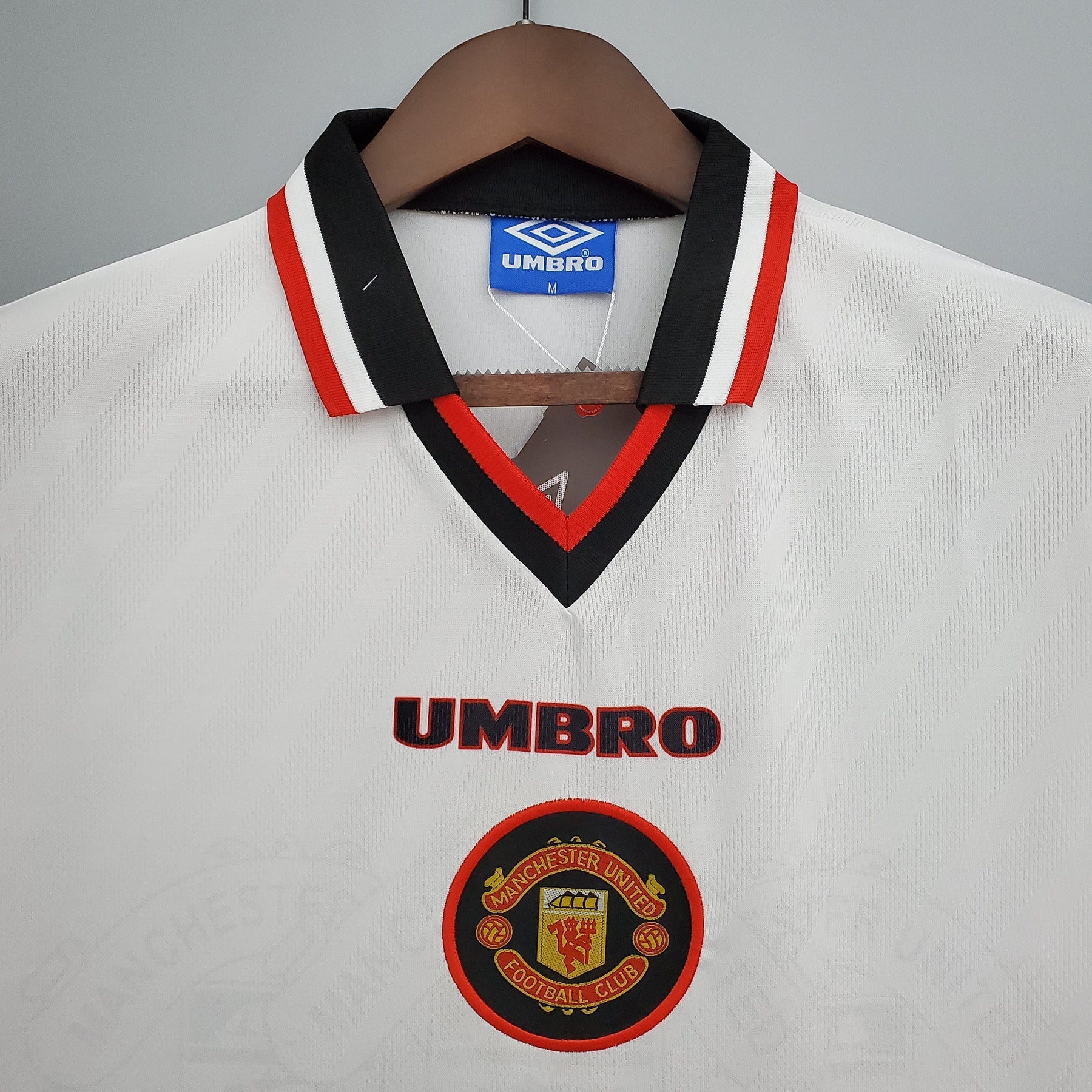 CAMISA RETRÔ MANCHESTER UNITED AWAY 96/97