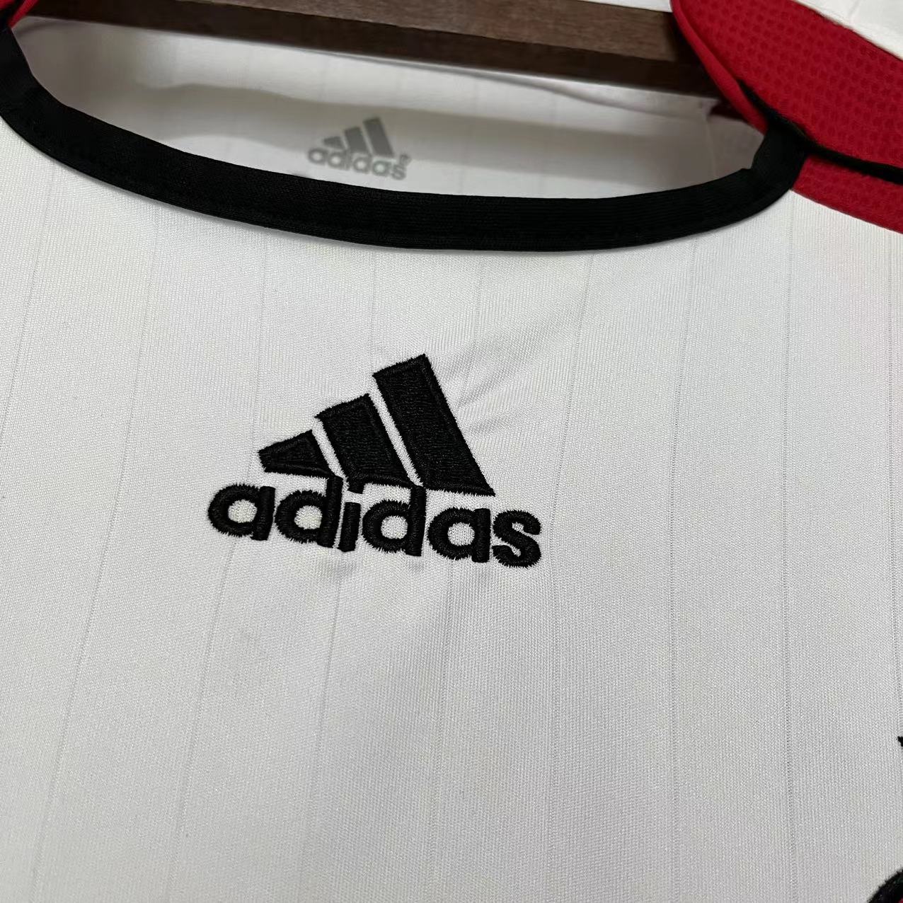 CAMISA RETRÔ MILAN AWAY MANGA LONGA 06/07