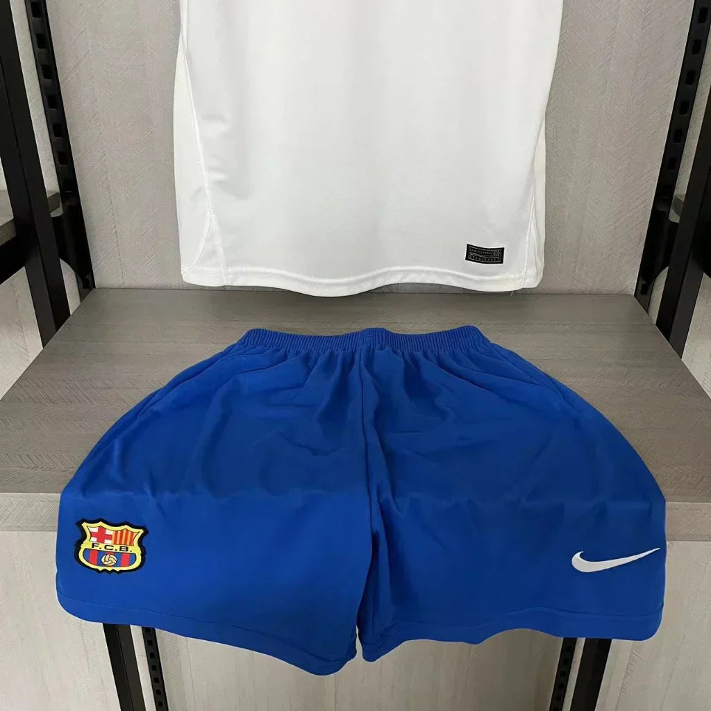 Conjunto Infantil Unissex Barcelona Branco