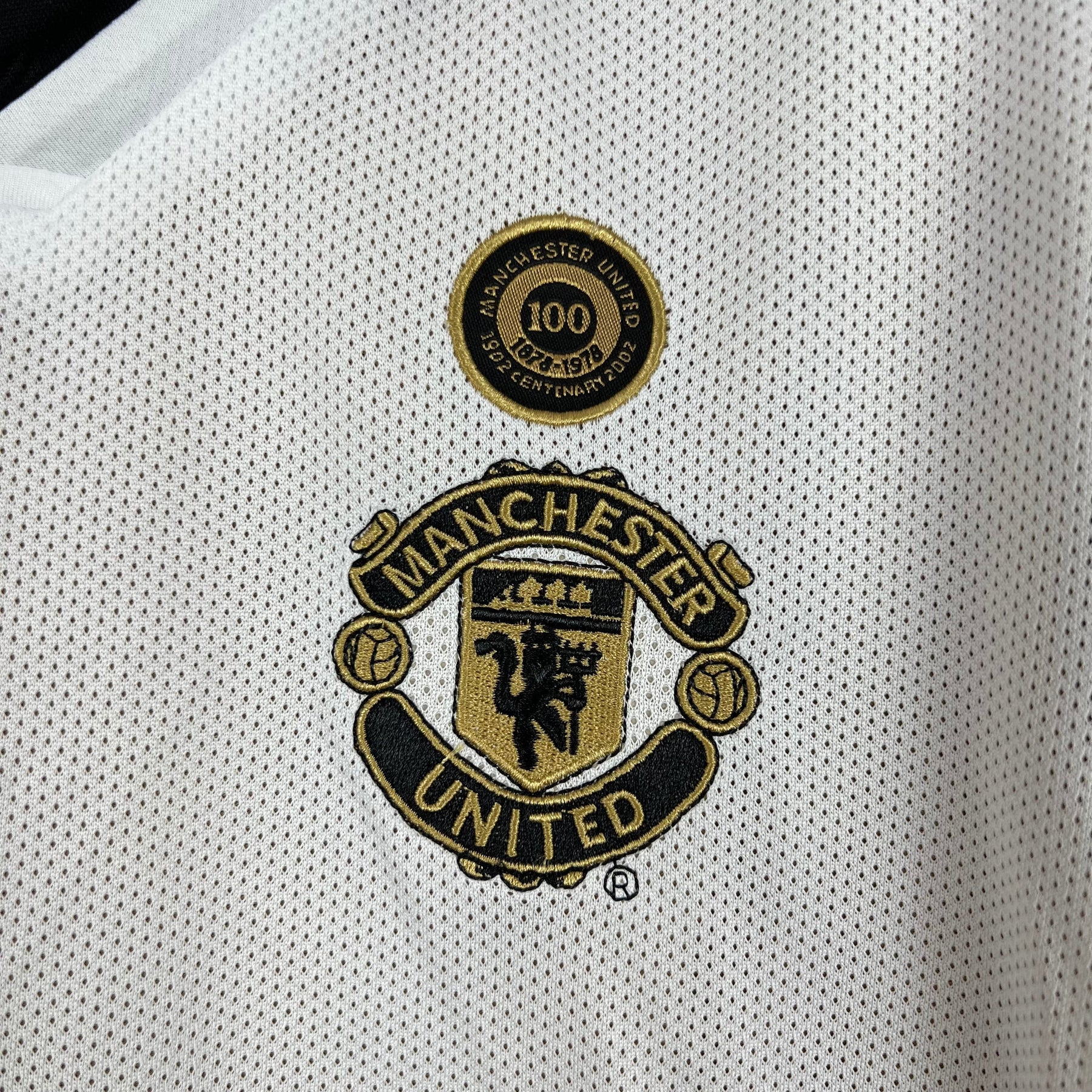 CAMISA RETRÔ MANCHESTER UNITED MANGA LONGA DUPLA FACE 01/02