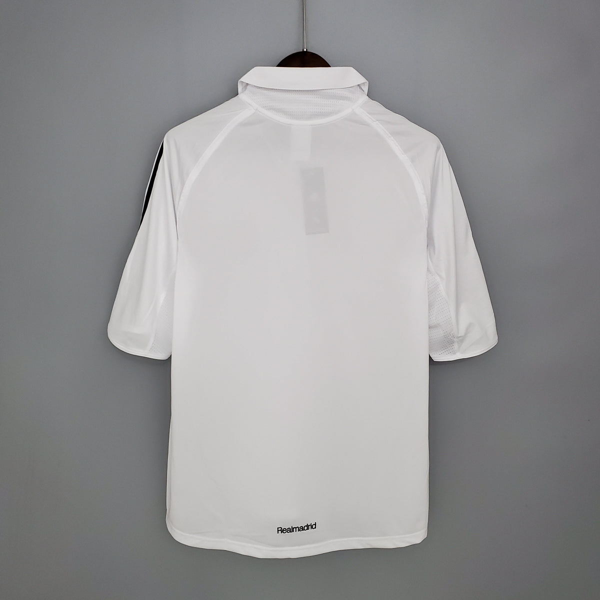 CAMISA RETRÔ REAL MADRID HOME 05/06