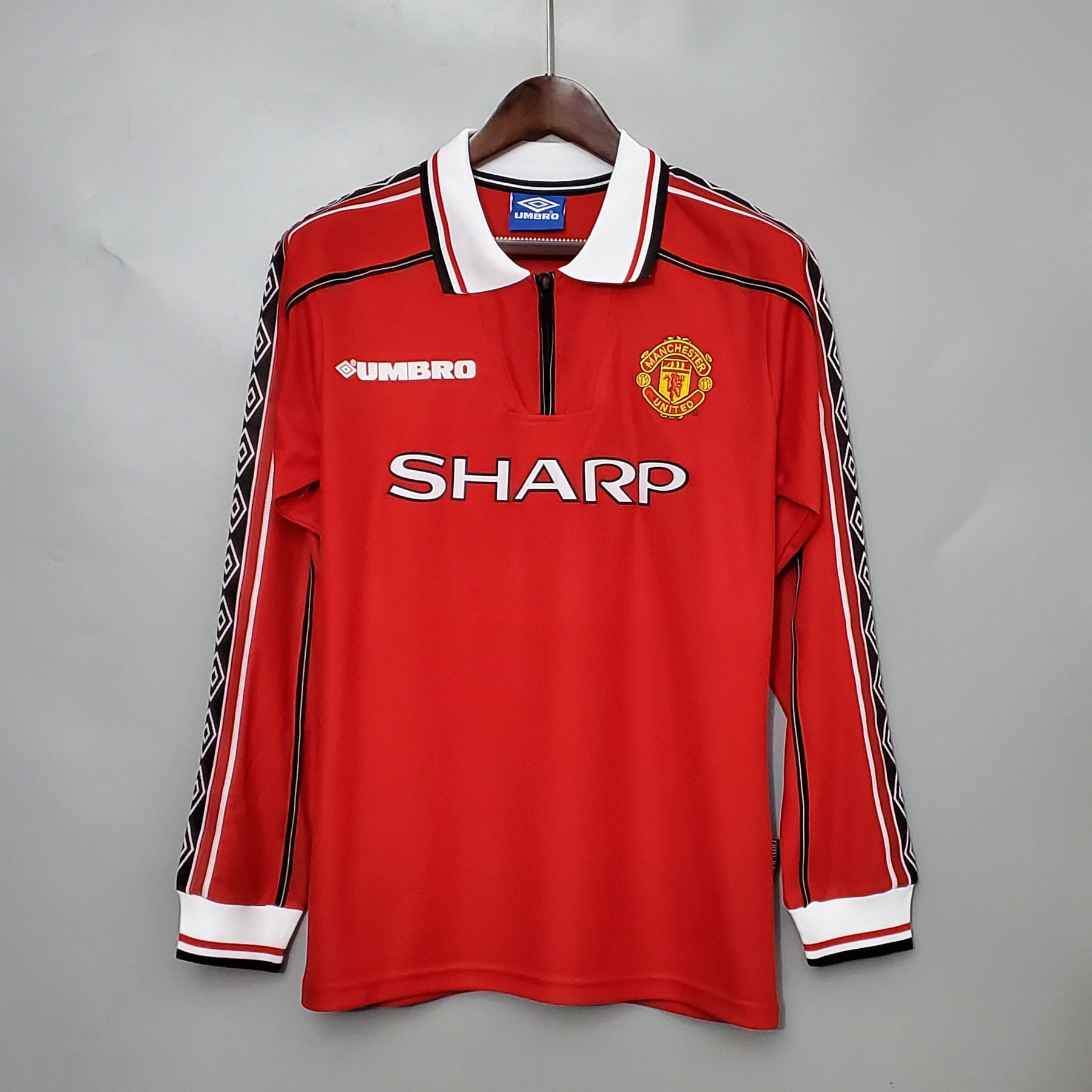 CAMISA RETRÔ MANCHESTER UNITED HOME MANGA LONGA 98/99