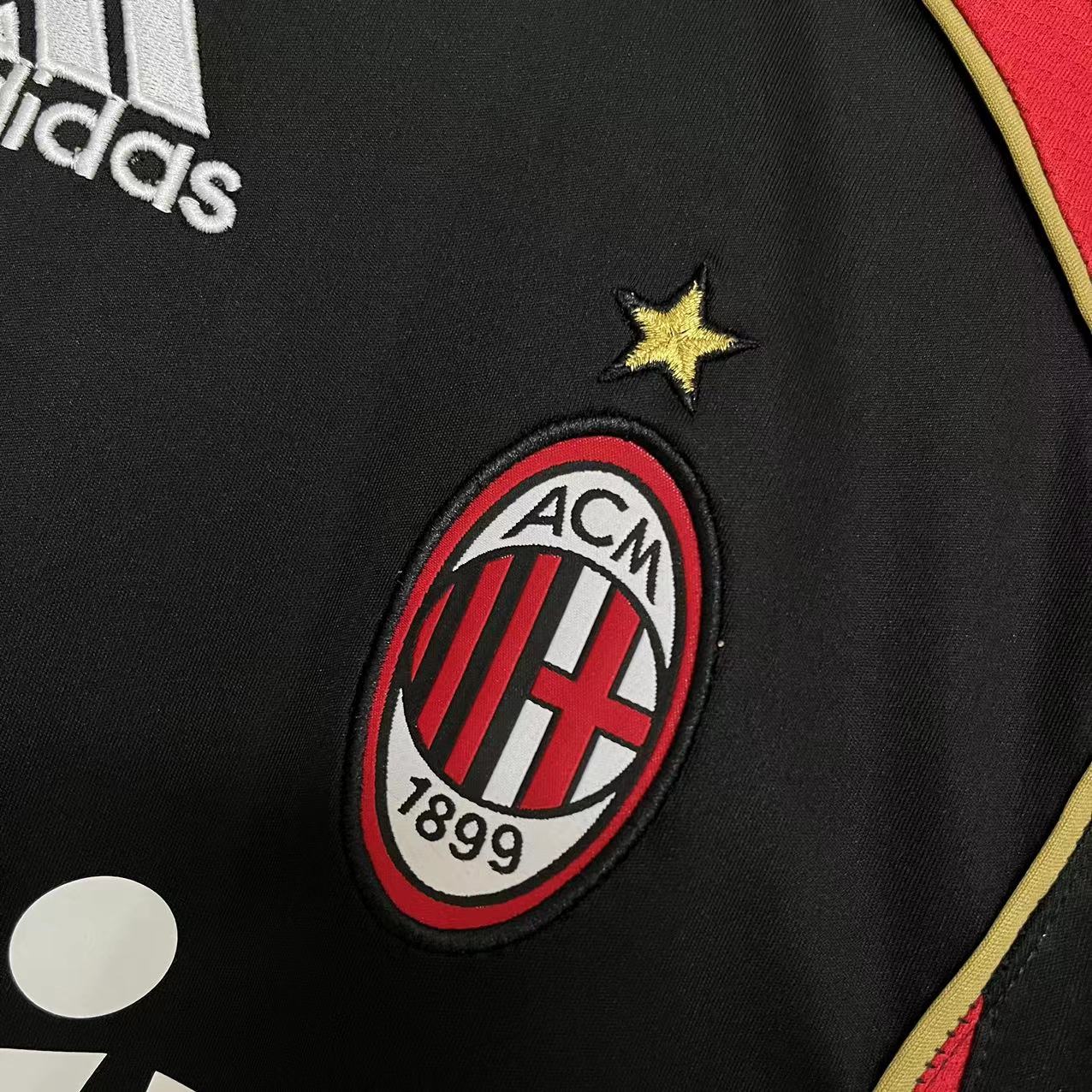 CAMISA RETRÔ MILAN THIRD MANGA LONGA 06/07