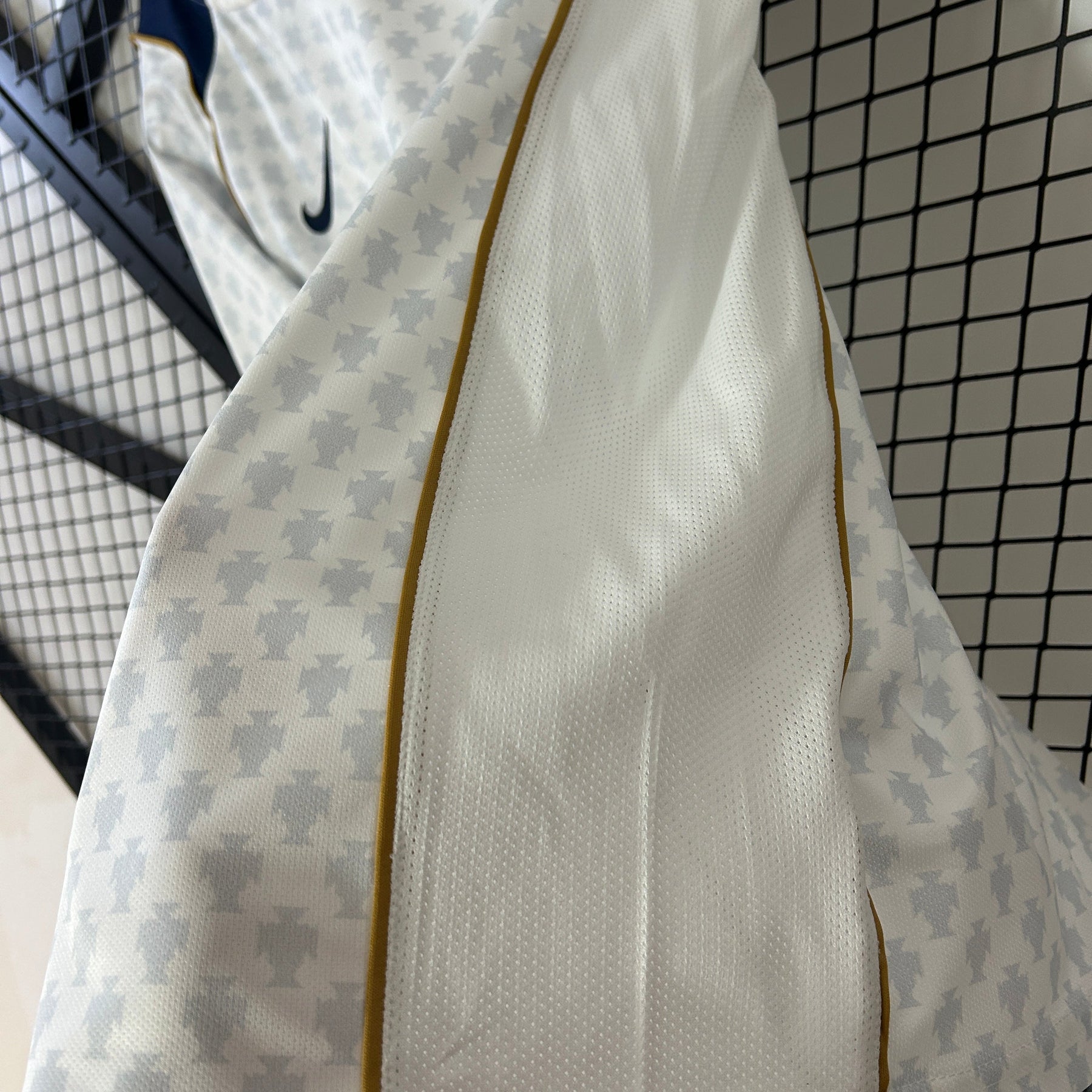 CAMISA RETRÔ PORTUGAL AWAY 2004