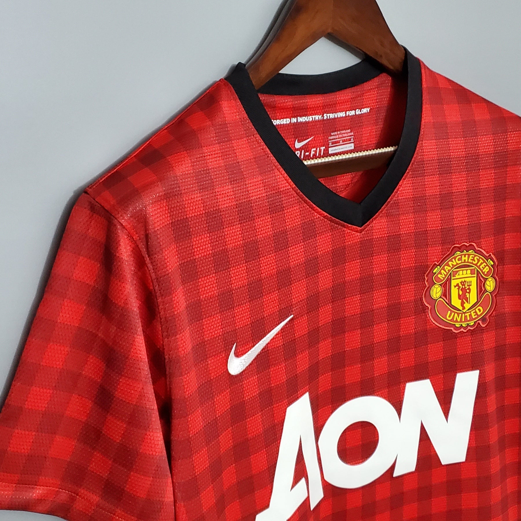 CAMISA RETRÔ MANCHESTER UNITED HOME 12/13