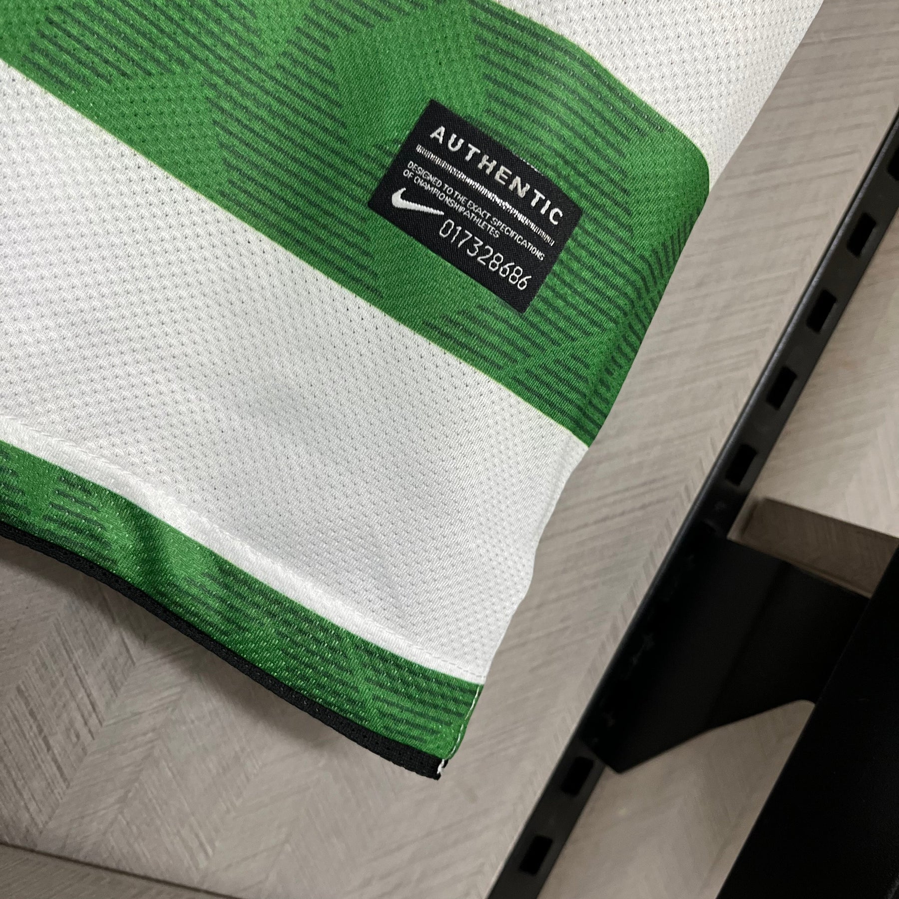 CAMISA RETRÔ CELTIC HOME 10/11