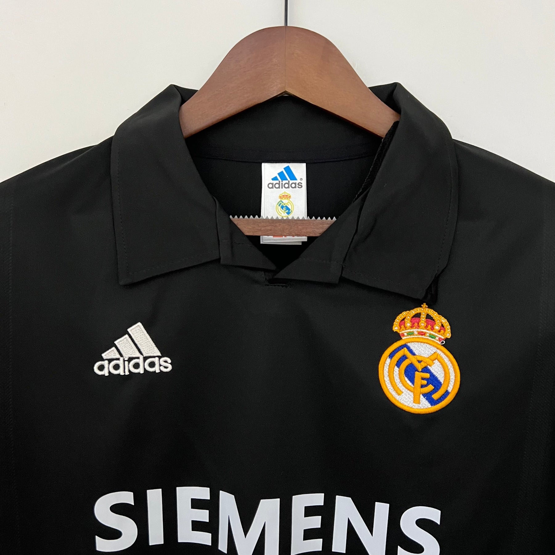 CAMISA RETRÔ REAL MADRID AWAY 02/03