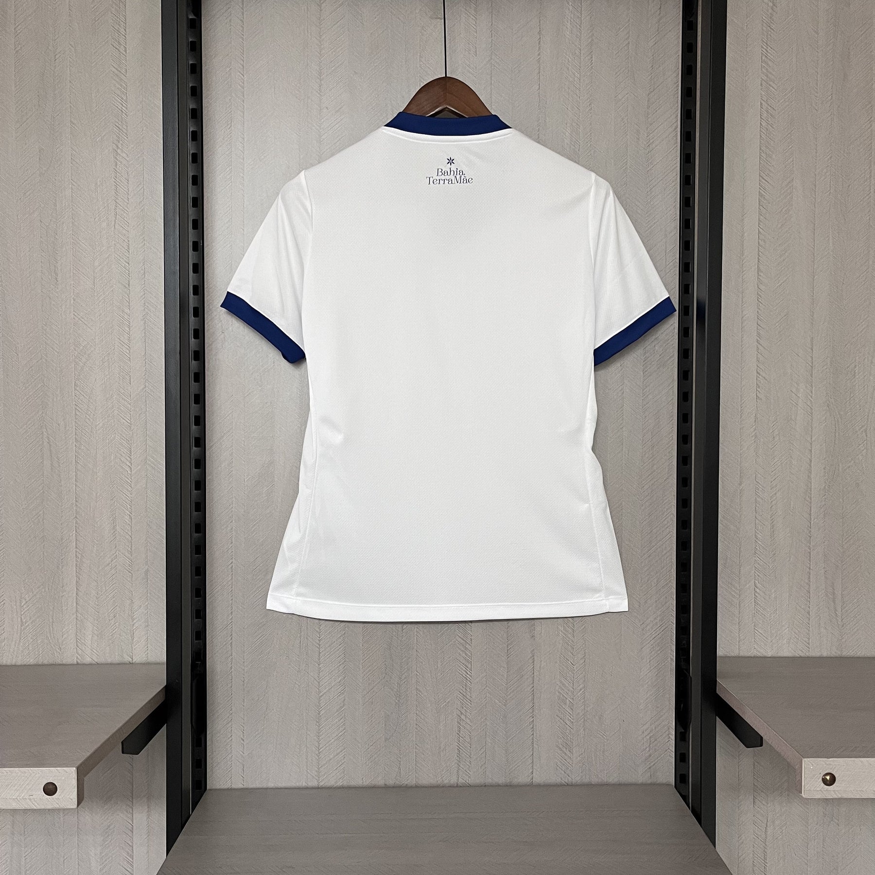 Camisa Bahia Titular 25/26 - Branca Puma Versão Feminina Baby Look