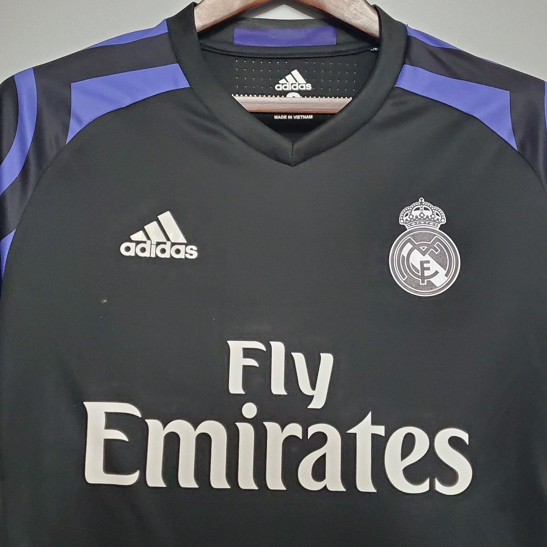 CAMISA RETRÔ REAL MADRID THIRD 15/16