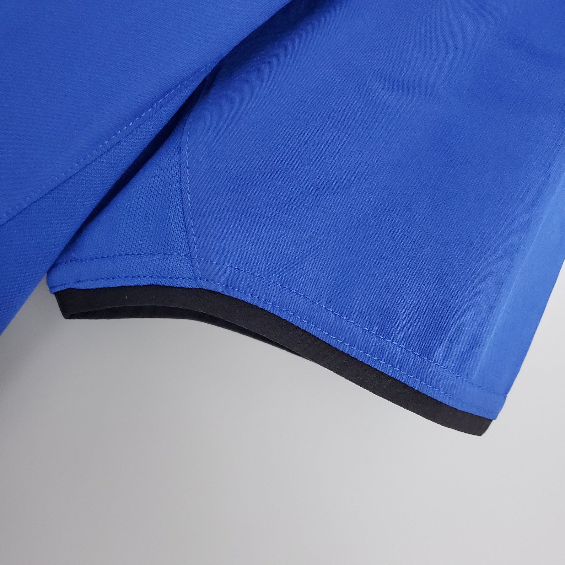 CAMISA RETRÔ MANCHESTER UNITED AWAY 02/04