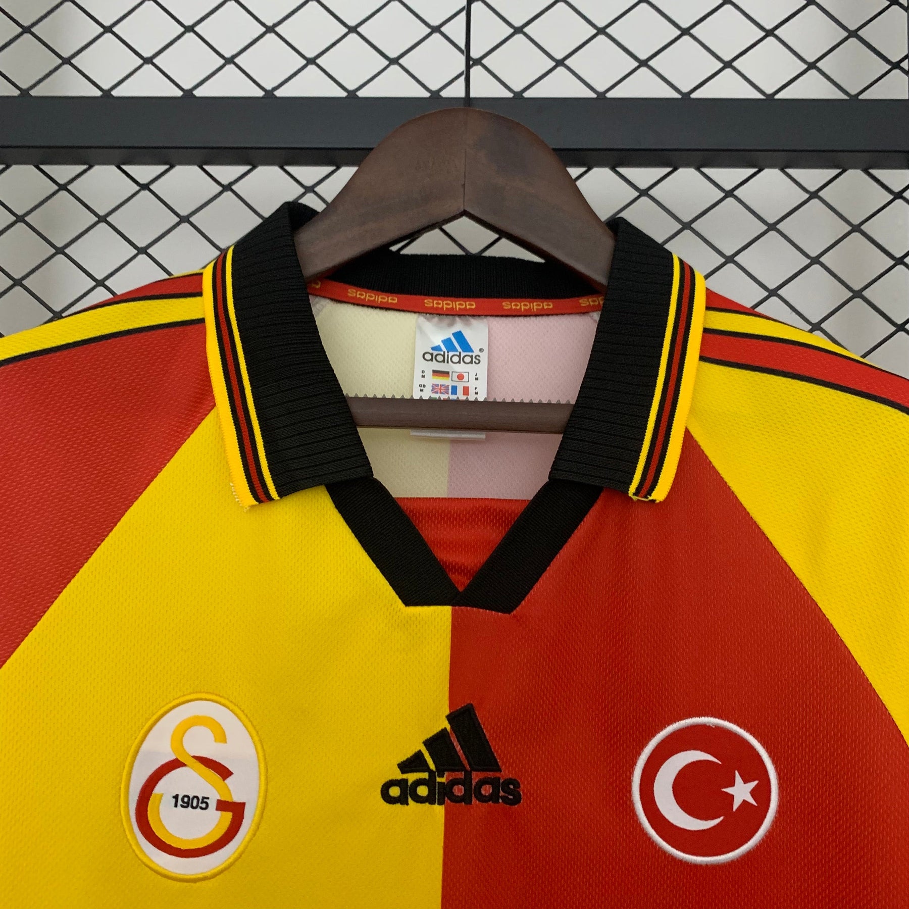 CAMISA RETRÔ GALATASARAY HOME 98/99