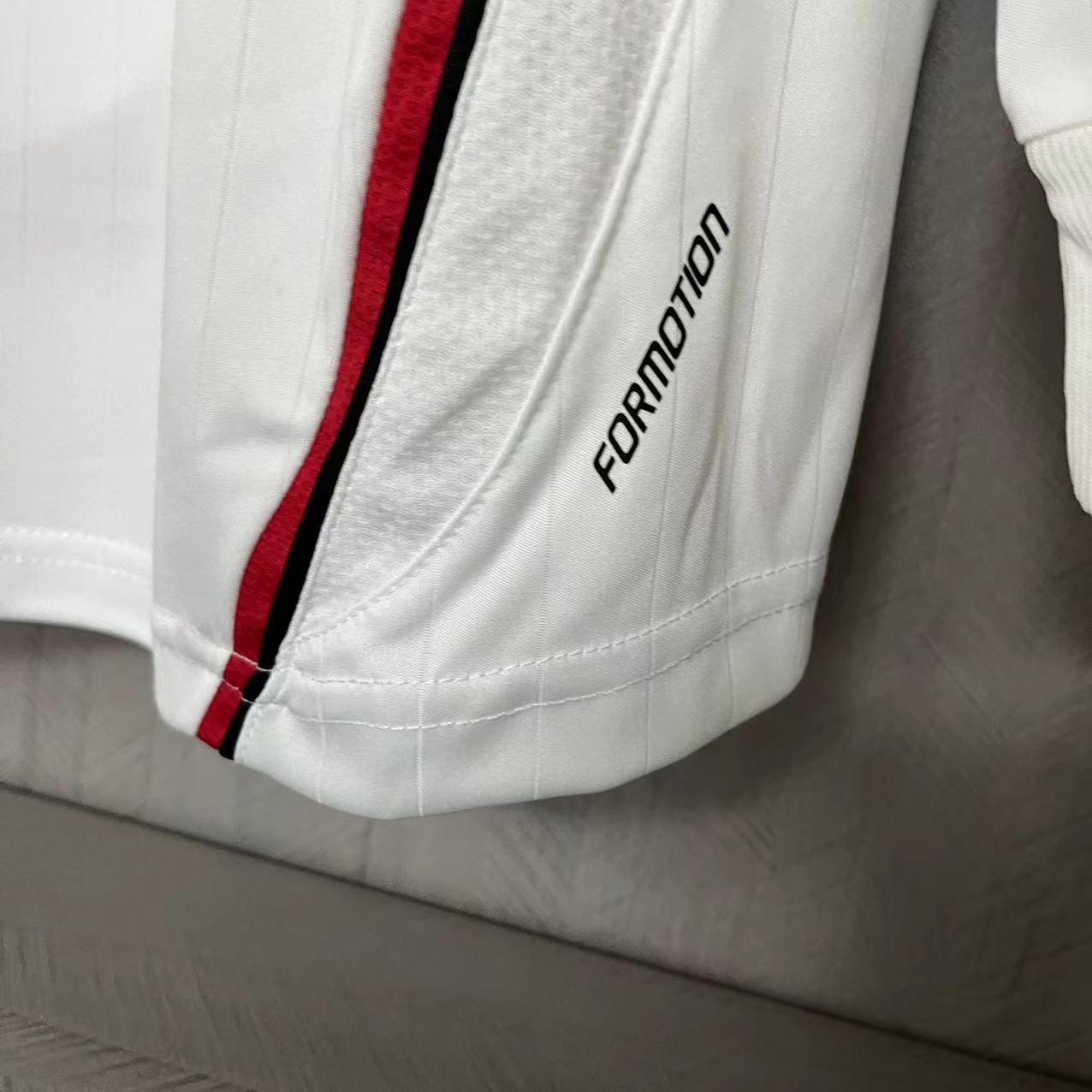 CAMISA RETRÔ MILAN AWAY MANGA LONGA 06/07