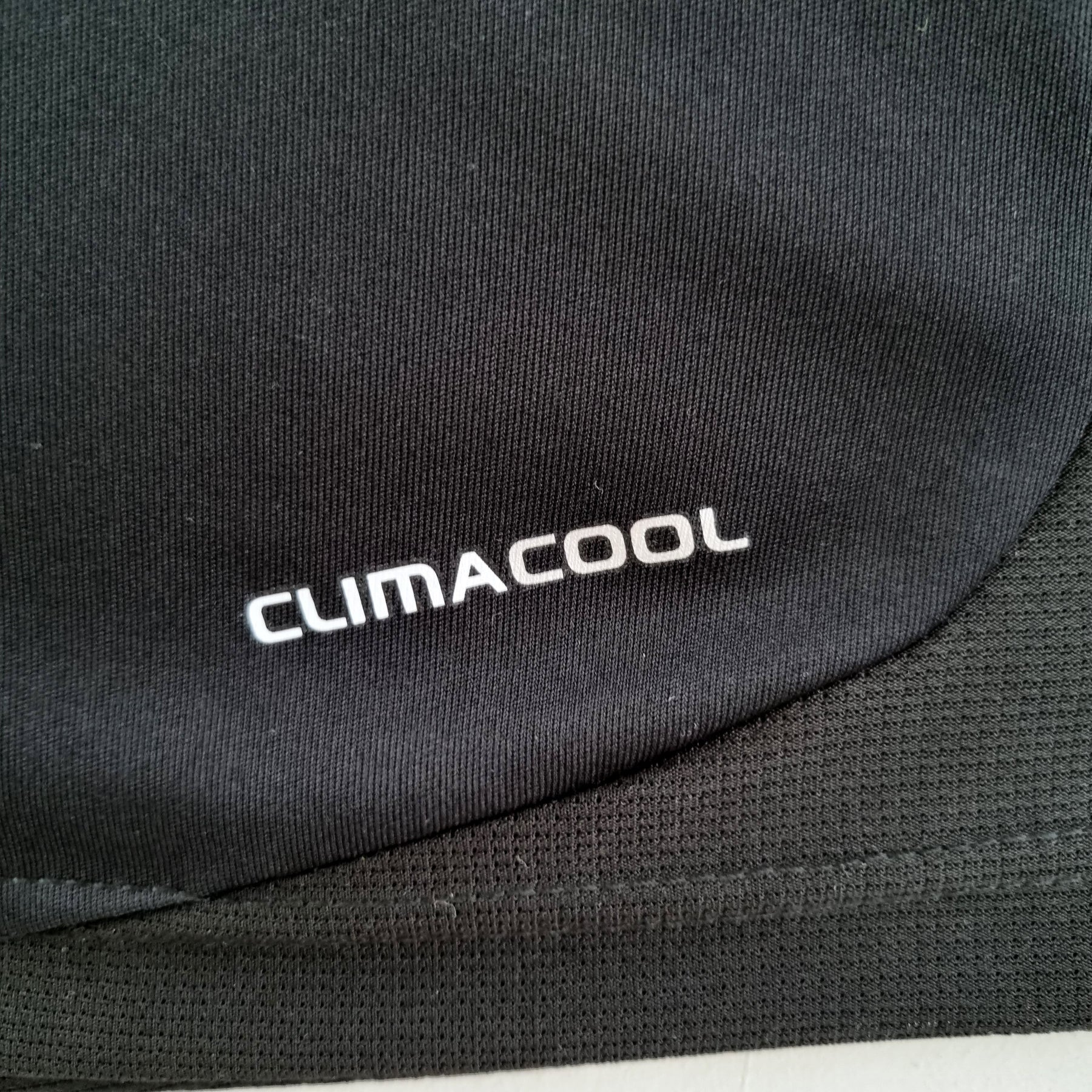 CAMISA RETRÔ REAL MADRID AWAY 09/10