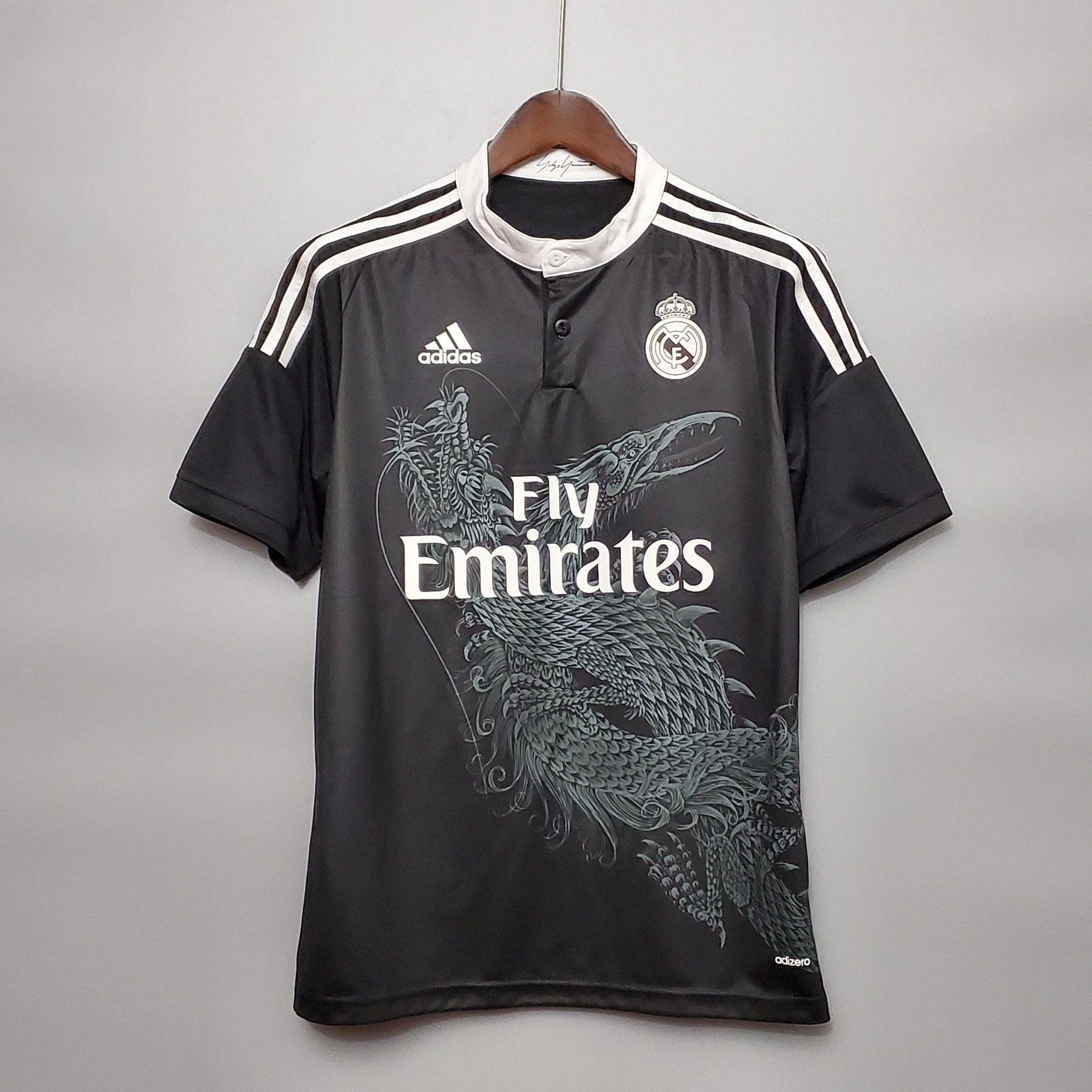 Camisa Retrô Real Madrid 2014/15 Preta Dragão Terceira