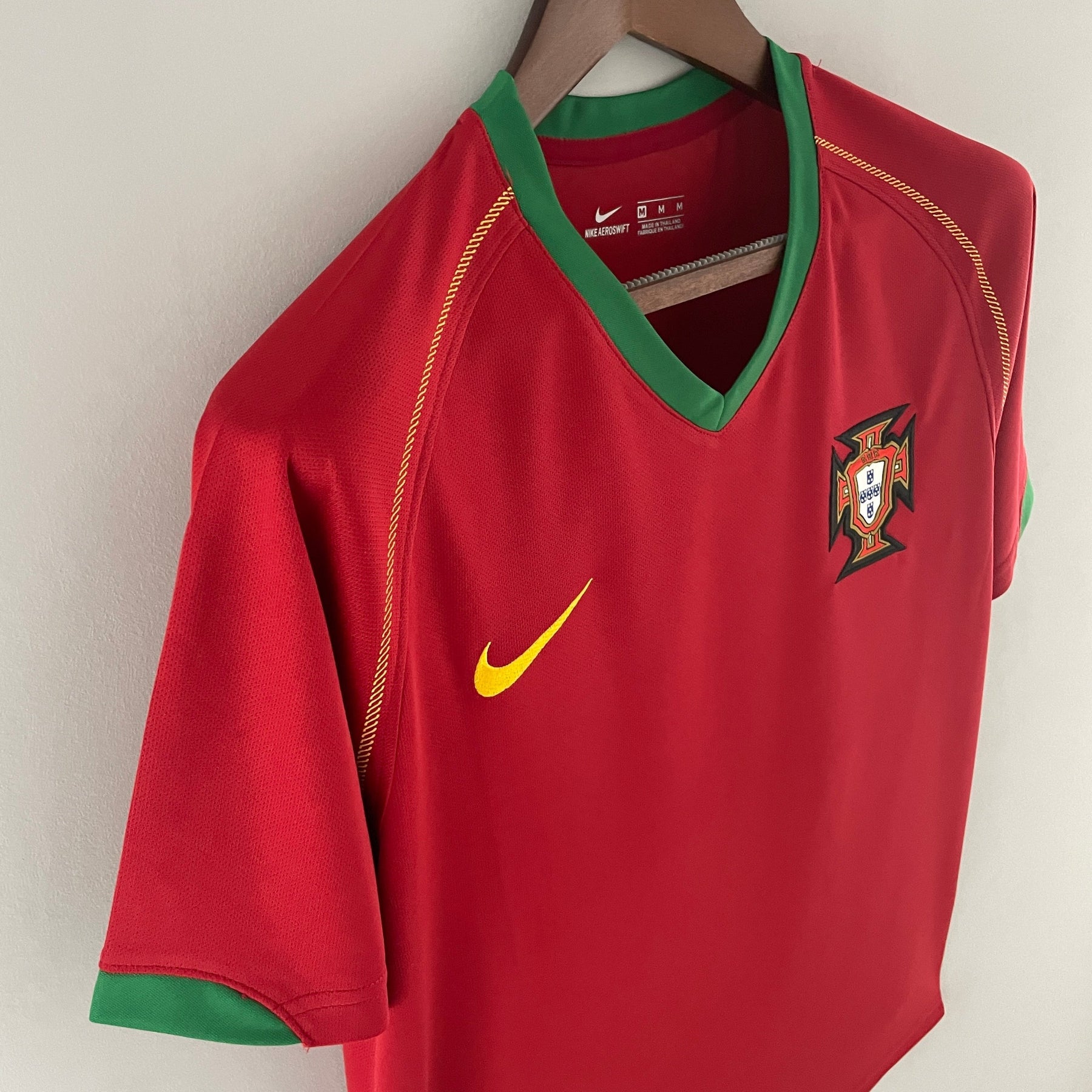 CAMISA RETRÔ PORTUGAL HOME 2006