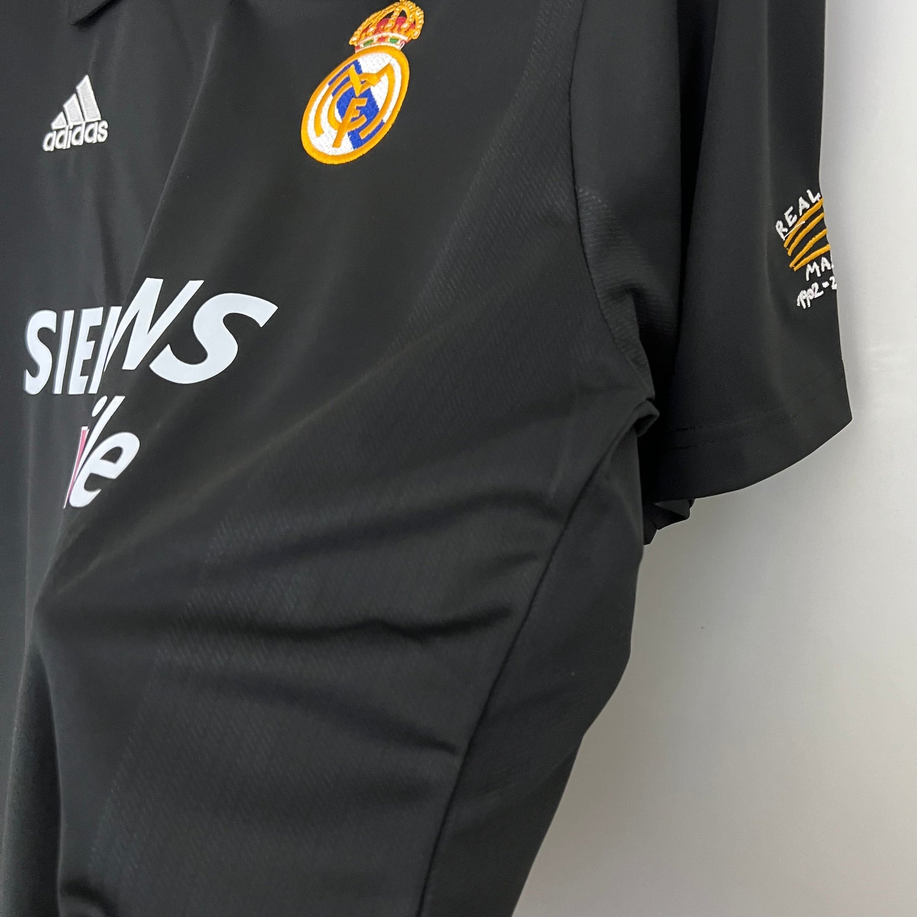 CAMISA RETRÔ REAL MADRID AWAY 02/03