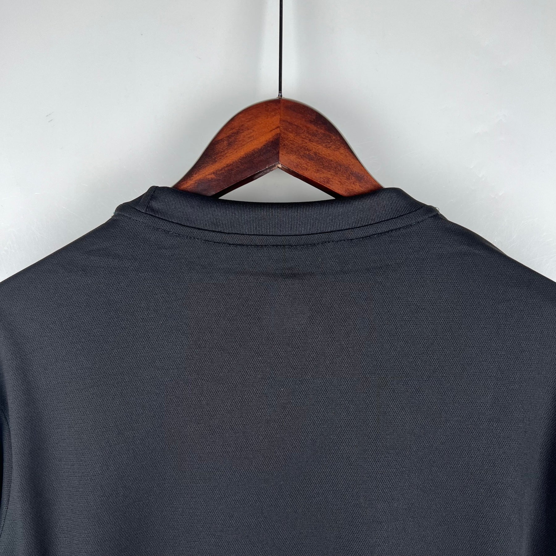 CAMISA REAL MADRID MANGA LONGA RETRÔ AWAY 17/18