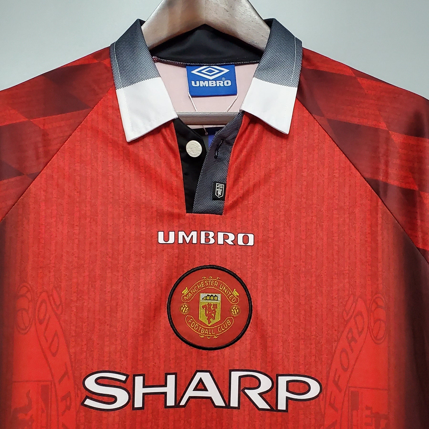 CAMISA RETRÔ MANCHESTER UNITED HOME MANGA LONGA 1996