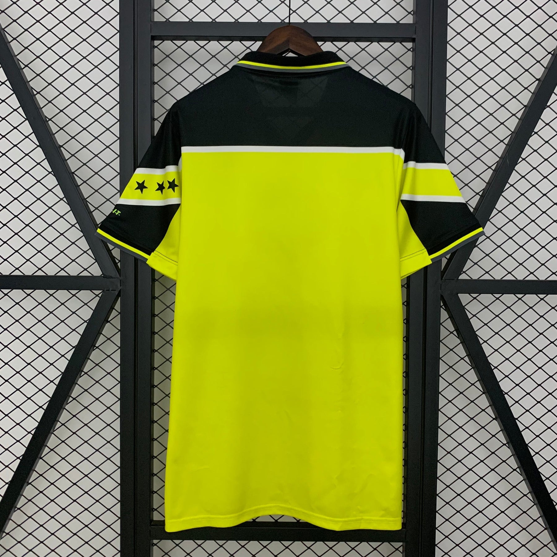 CAMISA RETRÔ BORUSSIA DORTMUND HOME 96/97
