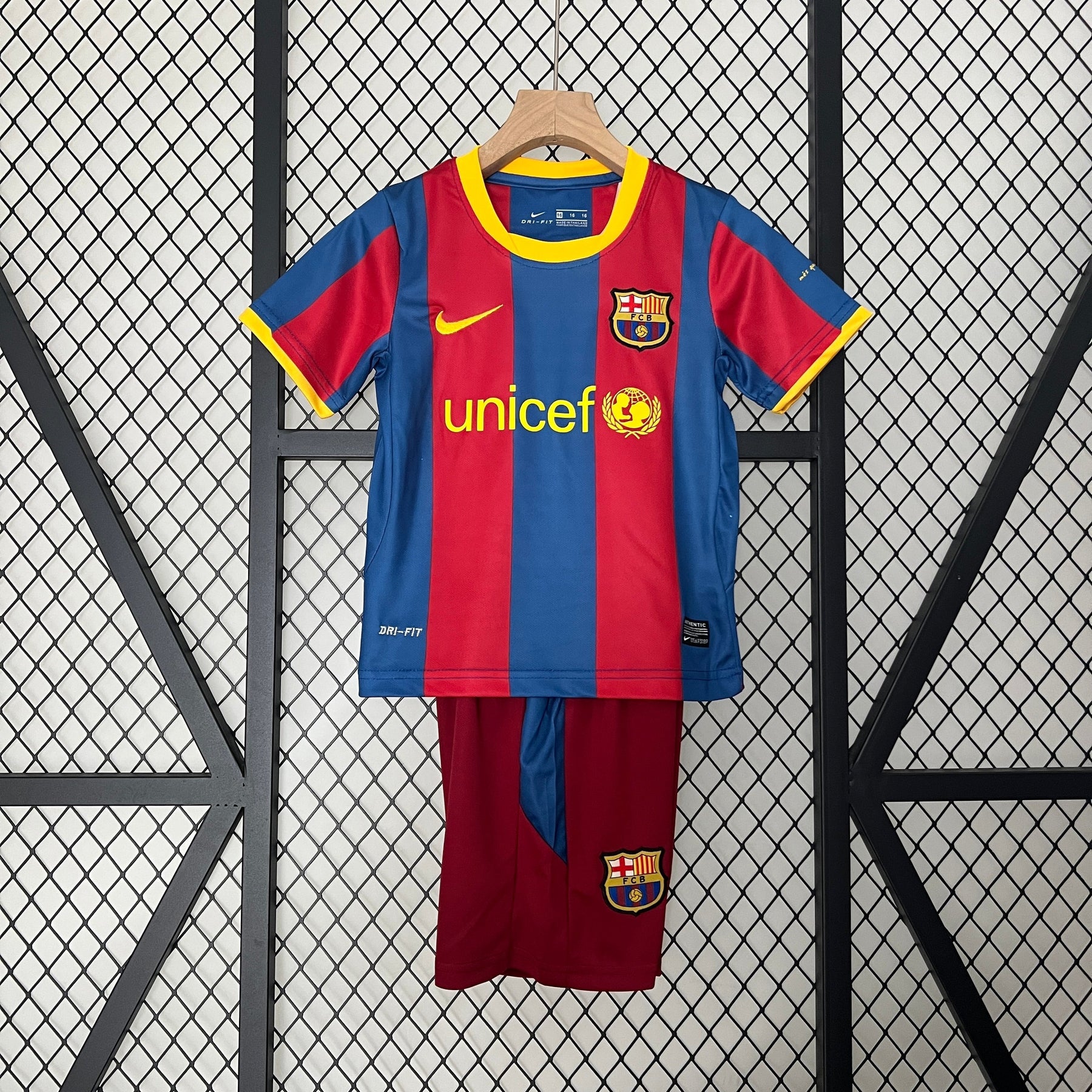 KIT INFANTIL RETRÔ BARCELONA HOME 10/11