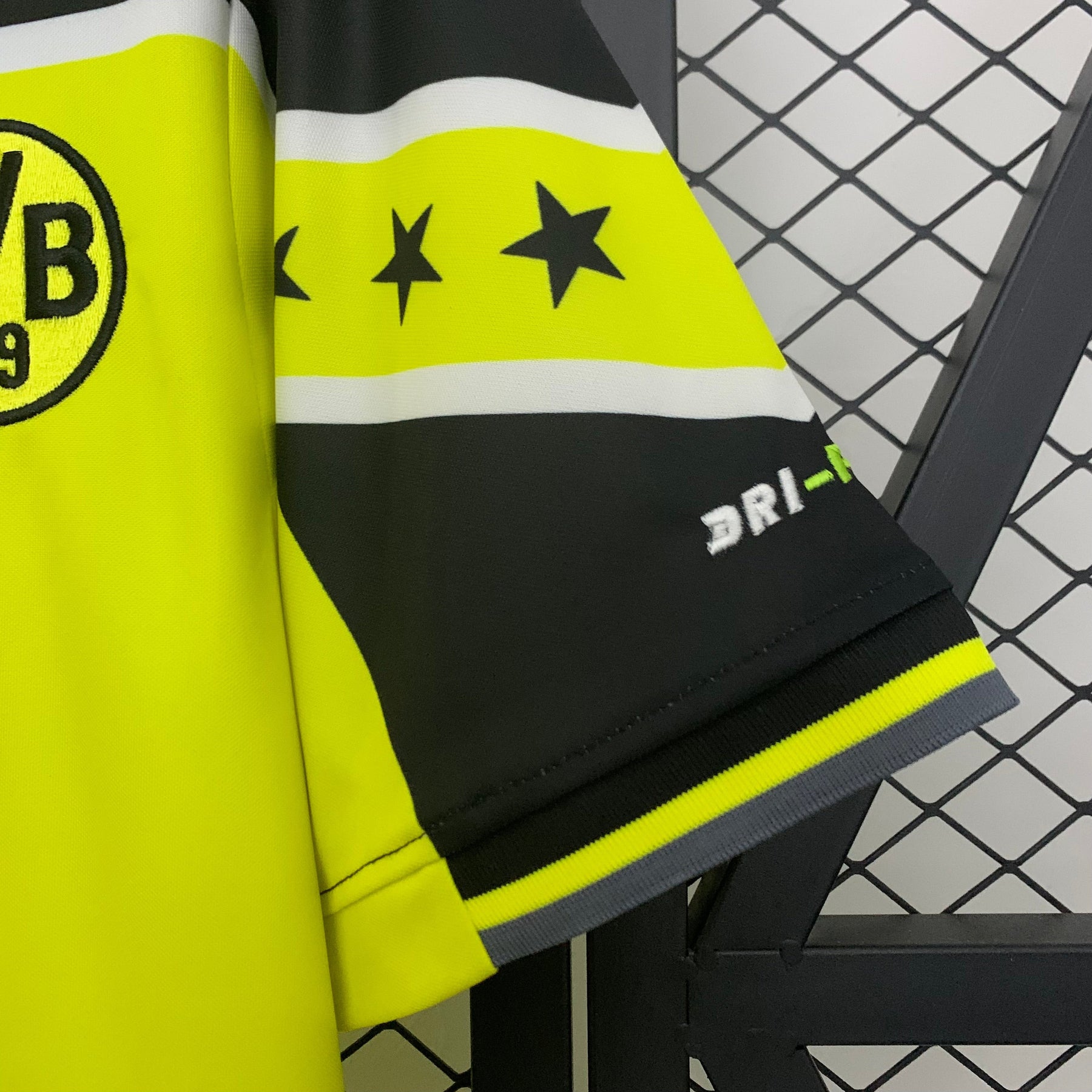 CAMISA RETRÔ BORUSSIA DORTMUND HOME 96/97