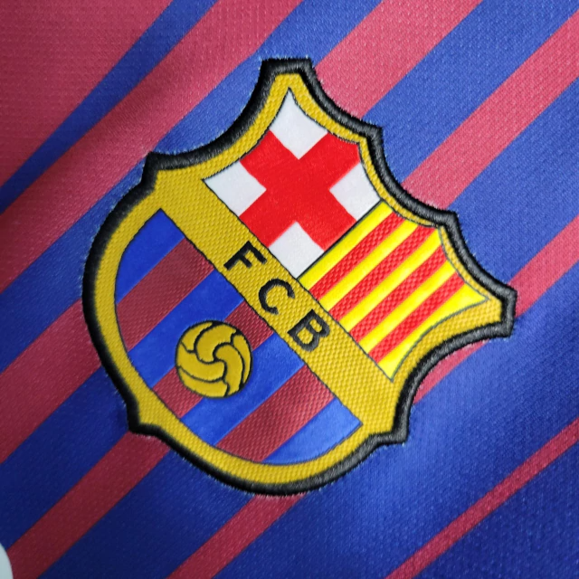 CAMISA RETRÔ BARCELONA 2017/18 GRENÁ MASCULINA + CHAVEIRO ESPECIAL DE BRINDE