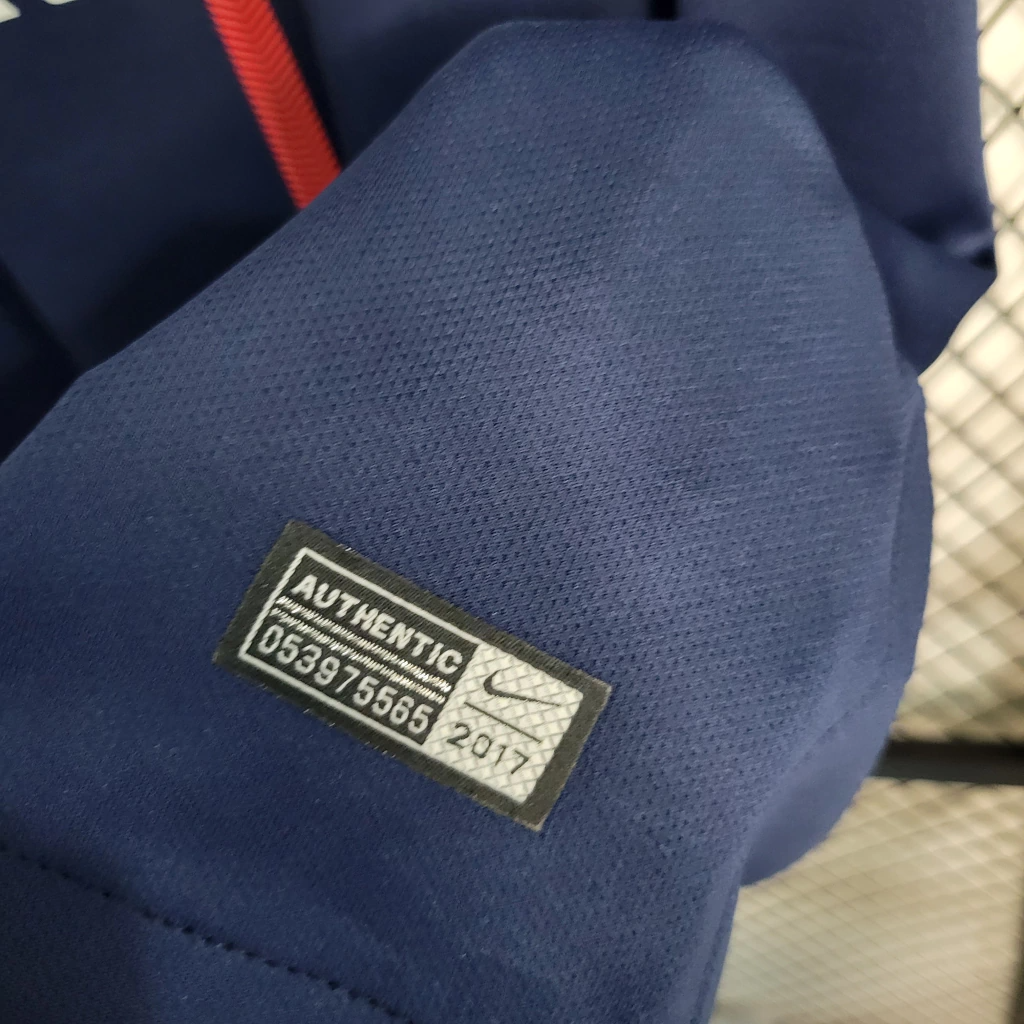 CAMISA RETRÔ PSG HOME 2017/18 MASCULINA + CHAVEIRO ESPECIAL DE BRINDE