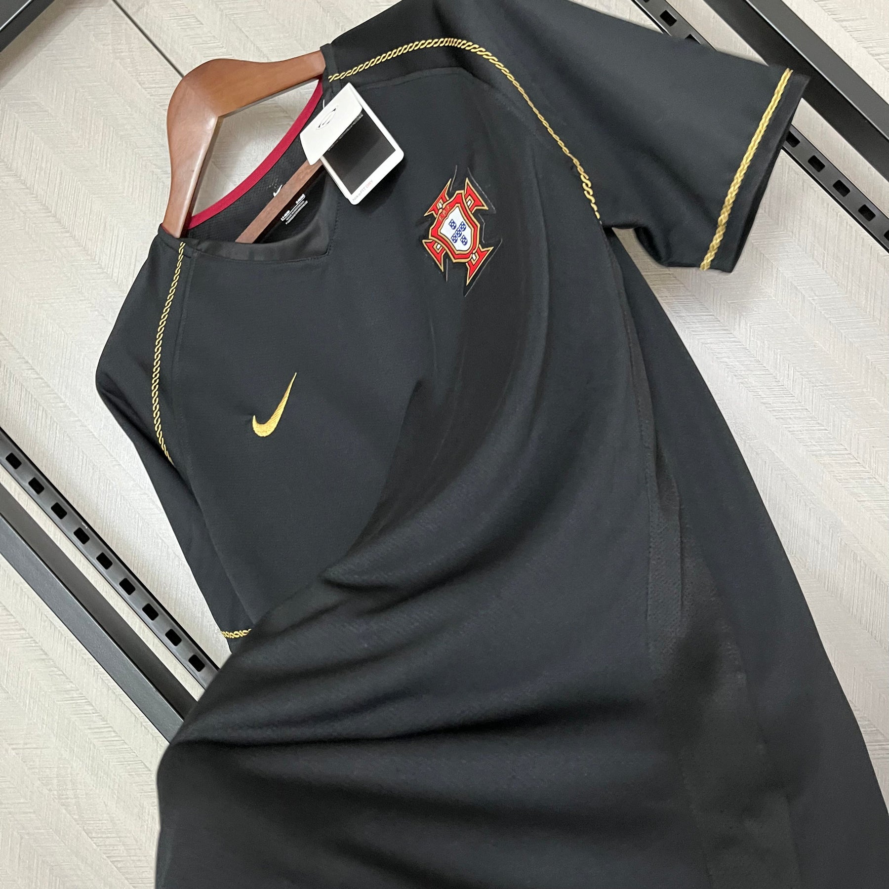 CAMISA RETRÔ PORTUGAL AWAY 2006