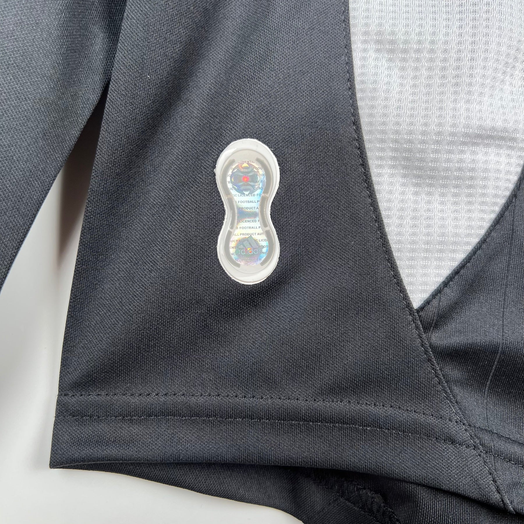 CAMISA REAL MADRID MANGA LONGA RETRÔ THIRD 06/07