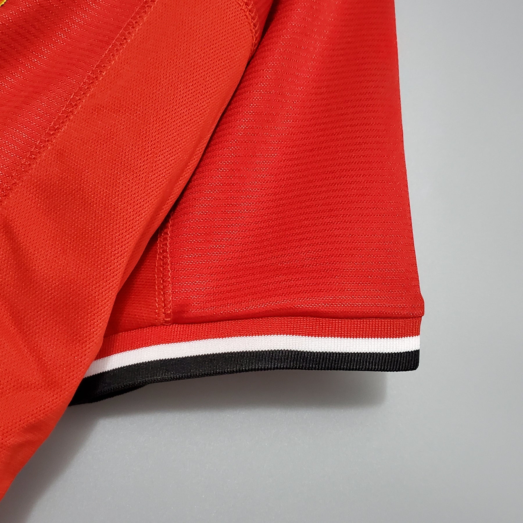 CAMISA RETRÔ MANCHESTER UNITED HOME 00/01