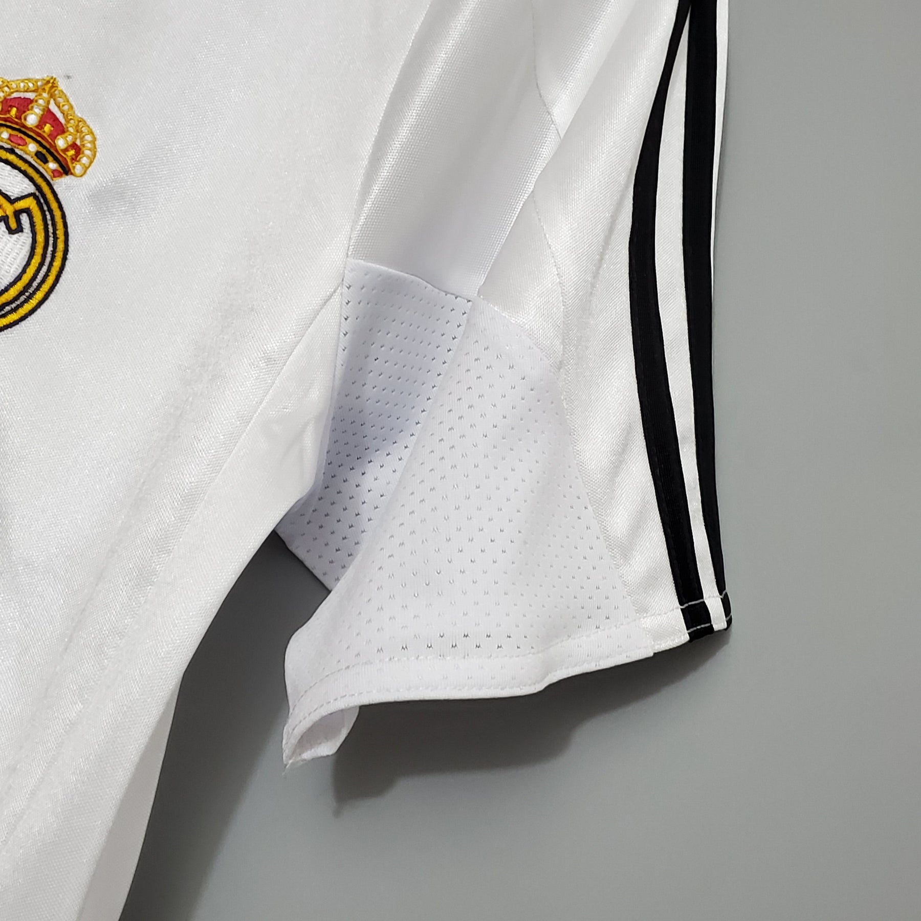 CAMISA RETRÔ REAL MADRID HOME 04/05