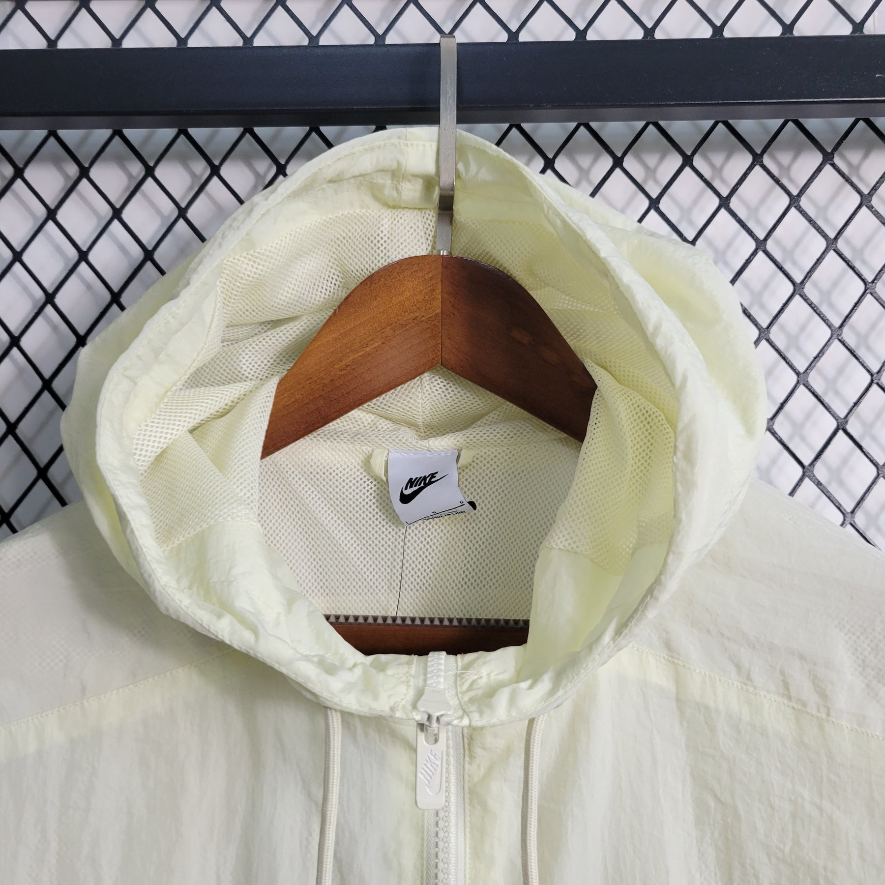 Jaqueta Corta Vento Nike 23/24 - Bege e Azul - JM sports