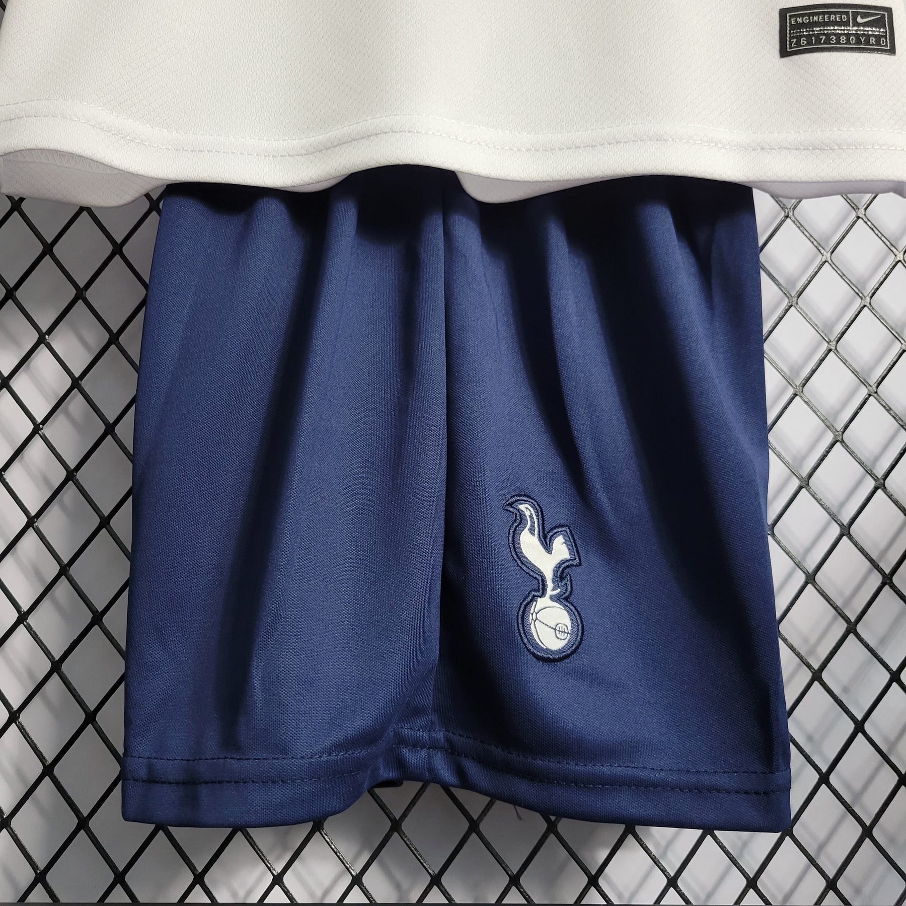 Kit Infantil Tottenham Titular 22/23 - JM sports