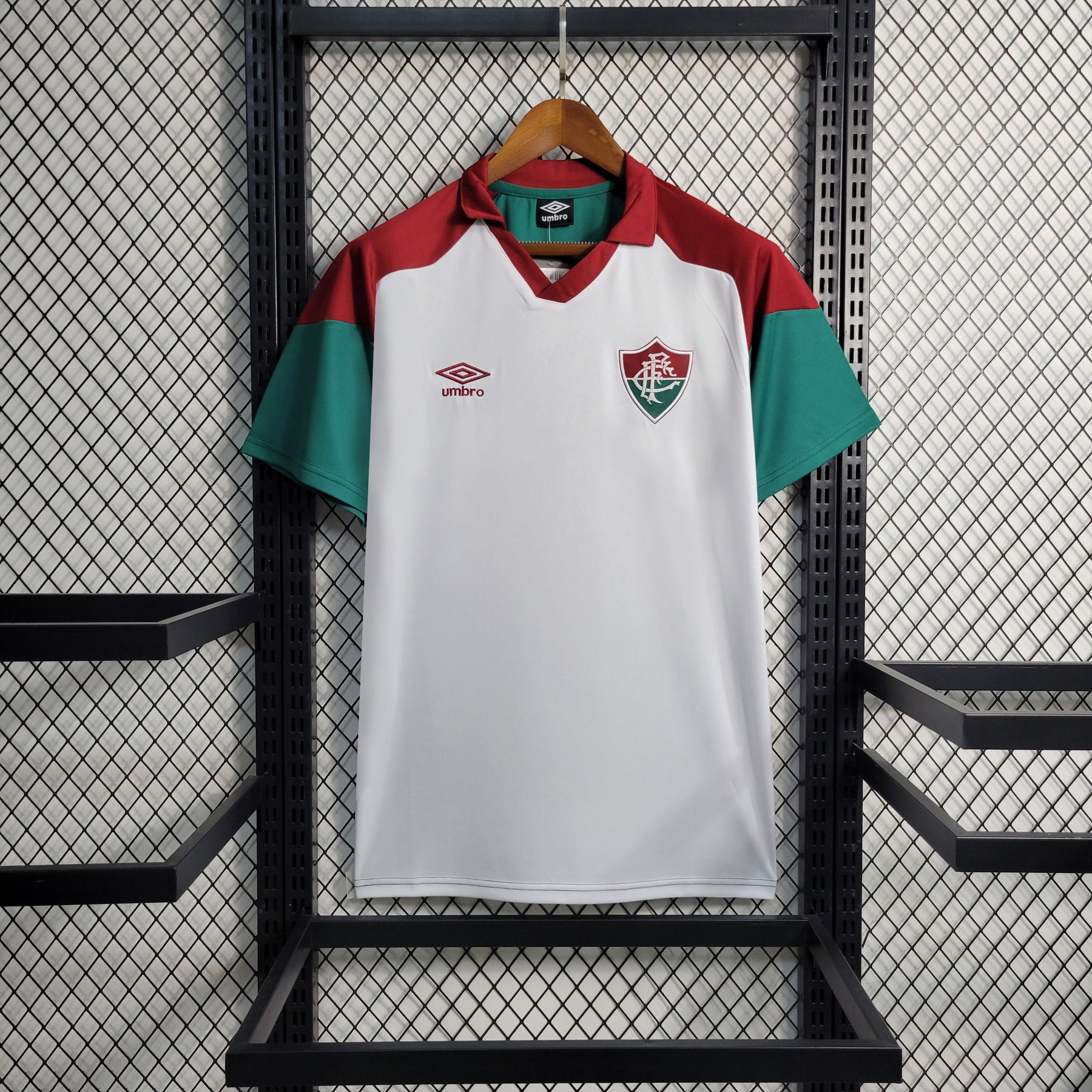 Camisa Fluminense Treino 23/24 - Umbro Torcedor Masculina - Branco - JM sports