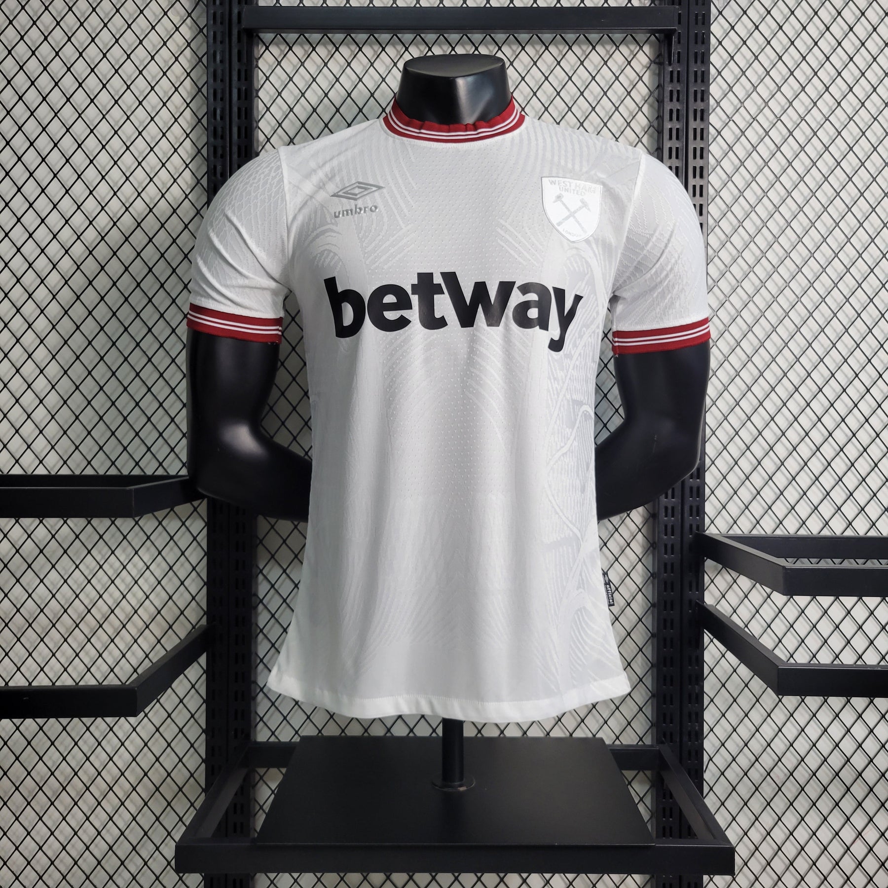 Camisa West Ham Away 23/24 - Umbro Jogador Masculino - JM sports