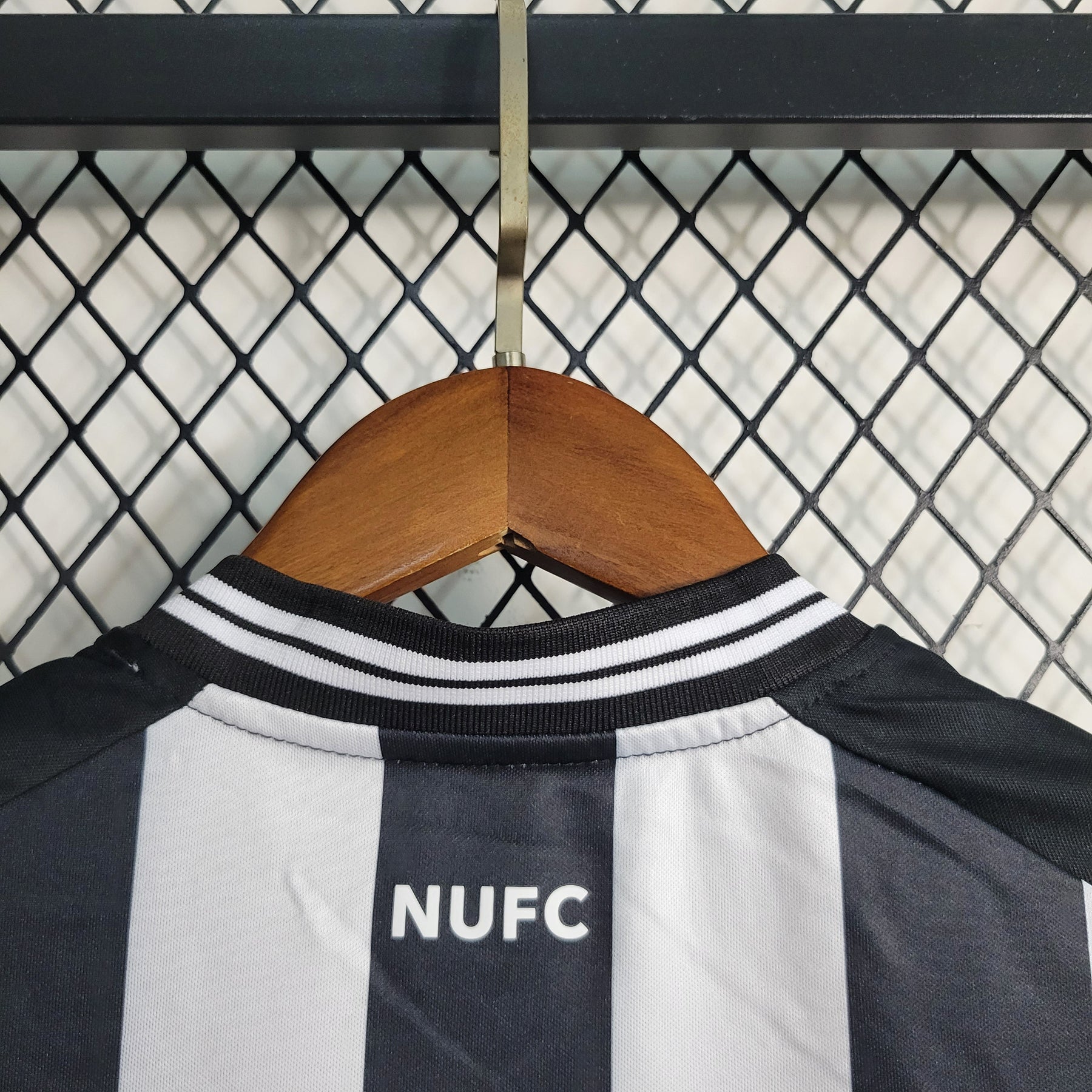 Kit Infantil NewCastle Home 23/24 - JM sports