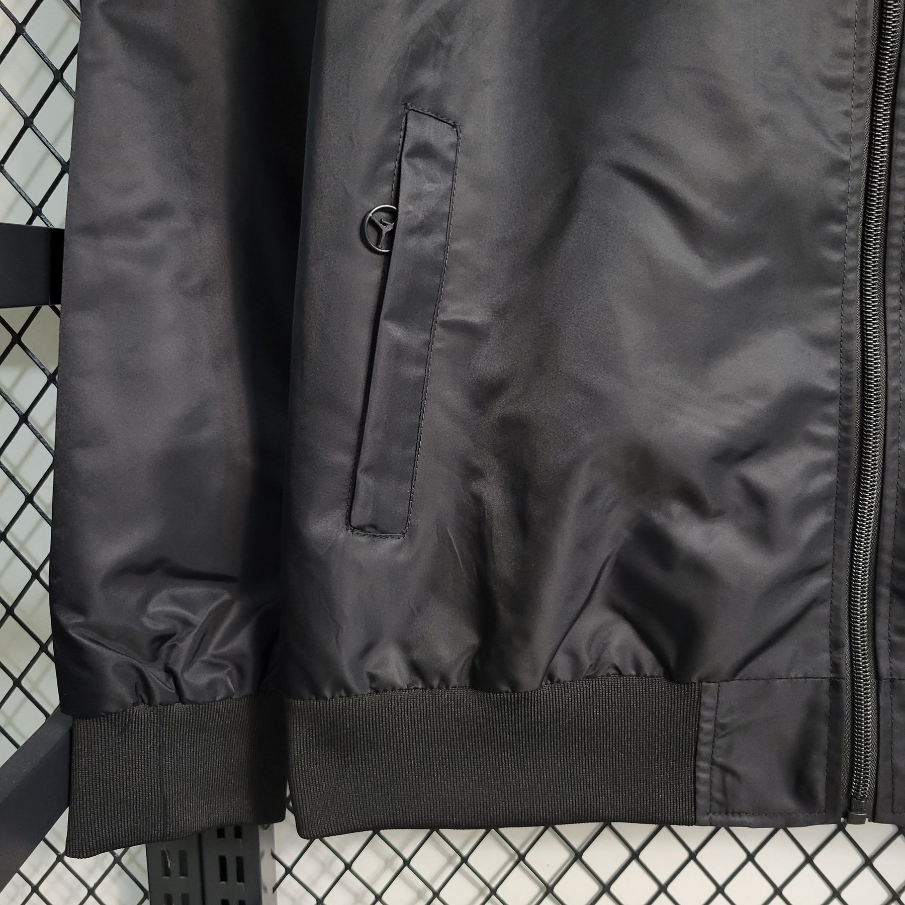 Jaqueta Corta Vento Jordan Preto 23/24 - JM sports