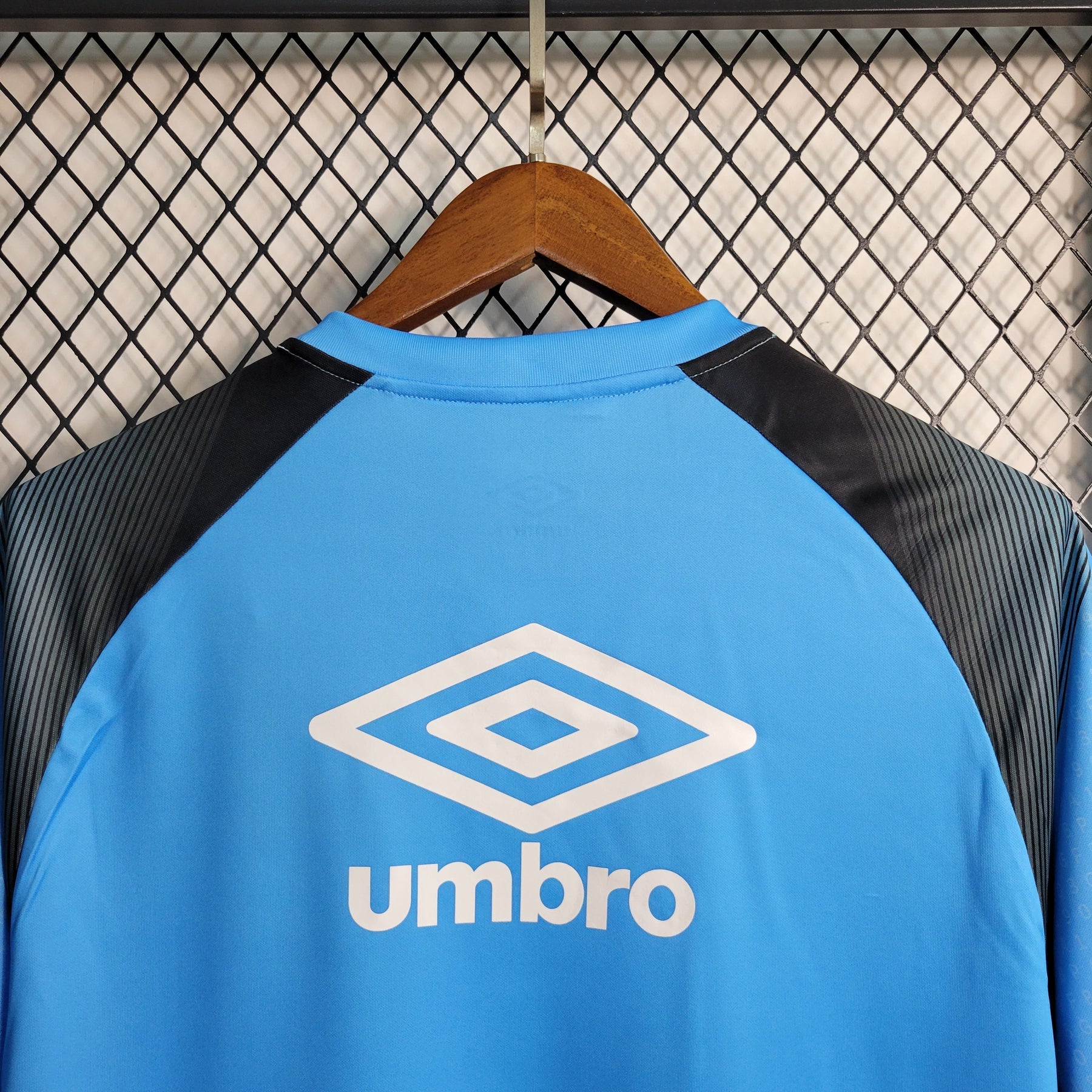 Camisa Grêmio Treino II 23/24 - Umbro Torcedor Masculina - JM sports