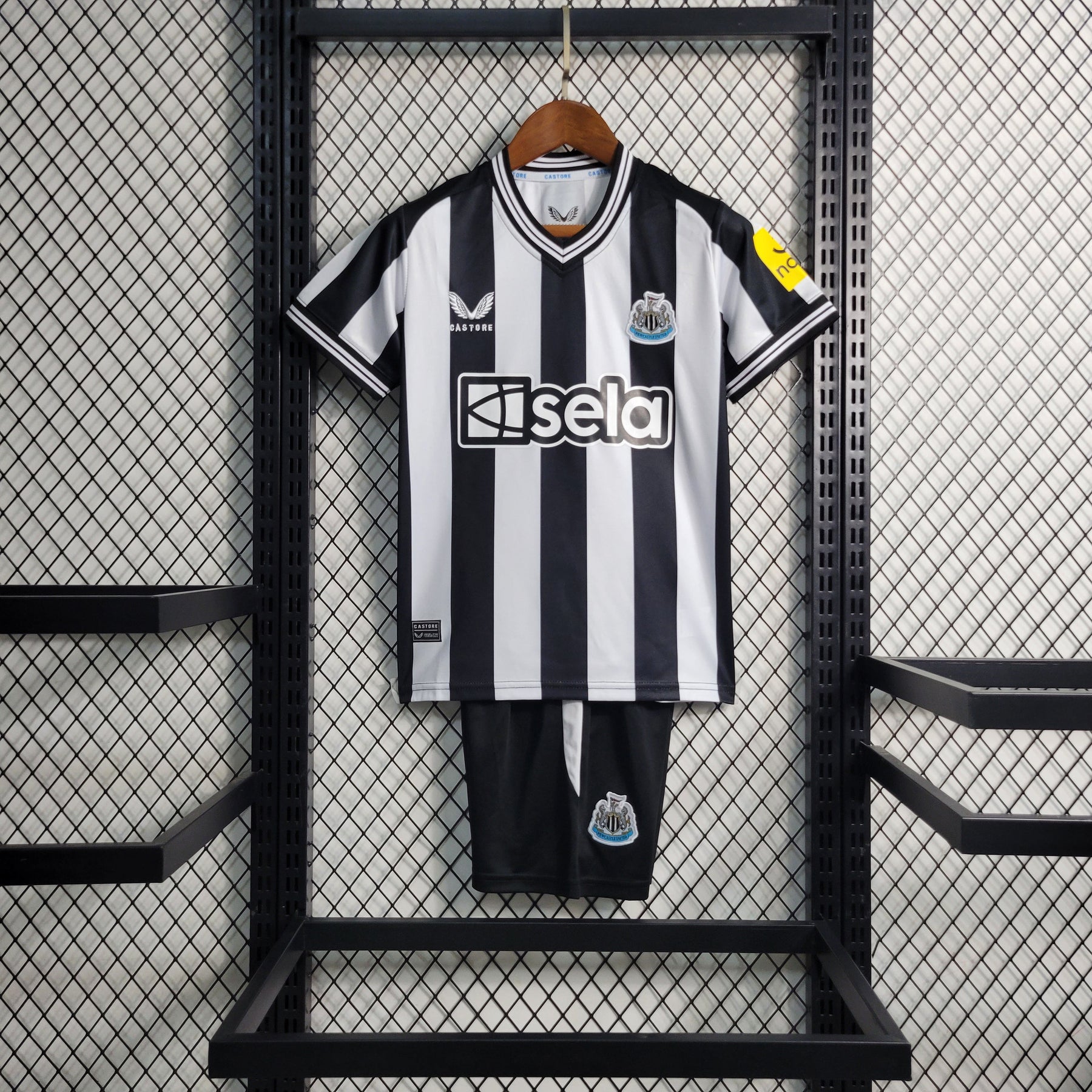 Kit Infantil NewCastle Home 23/24 - JM sports
