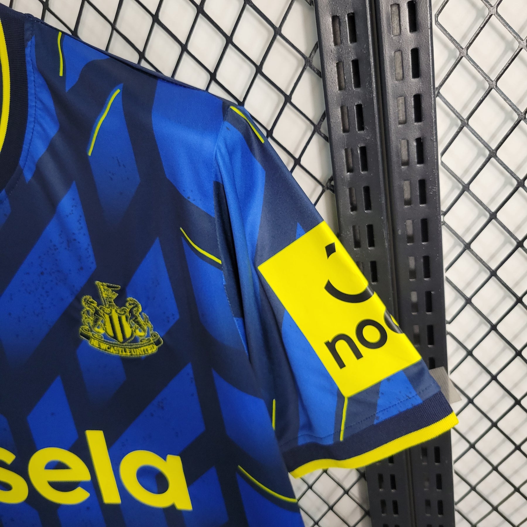 Camisa Newcastle Away 23/24 Castore Torcedor Masculino - JM sports