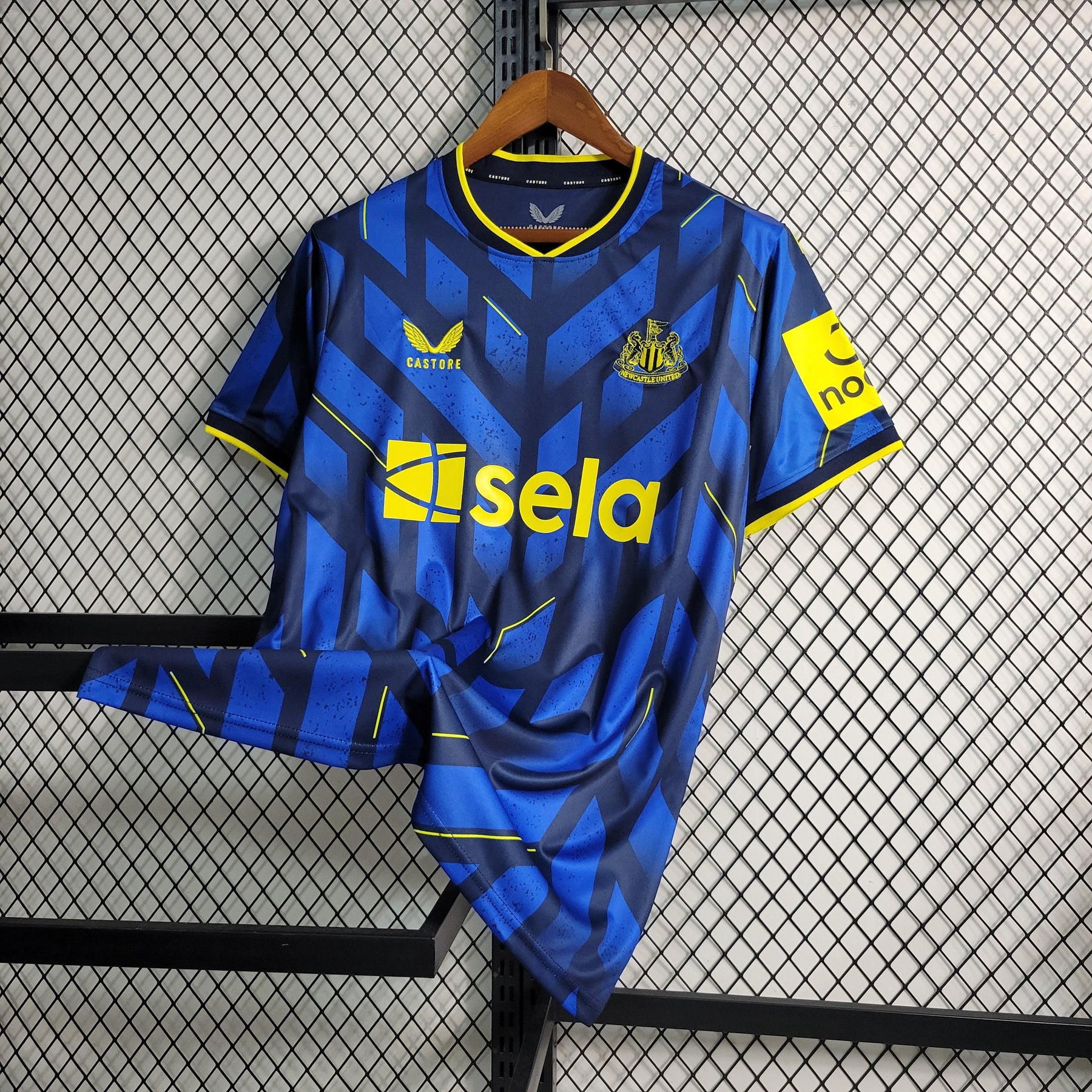 Camisa Newcastle Away 23/24 Castore Torcedor Masculino - JM sports