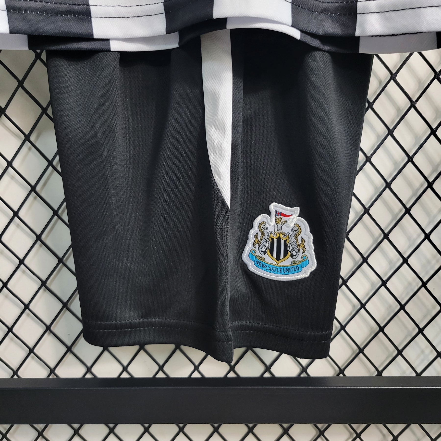Kit Infantil NewCastle Home 23/24 - JM sports