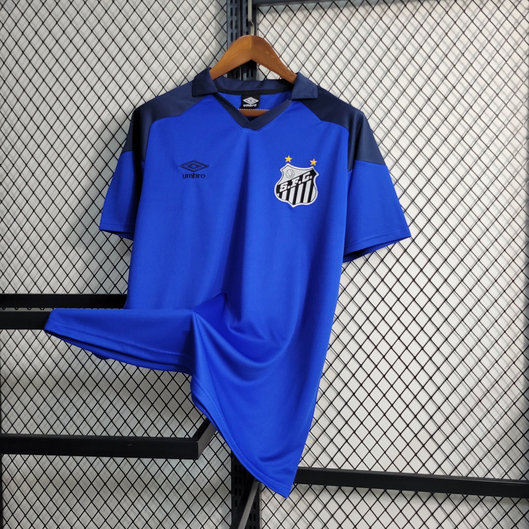 Camisa Santos Treino 23/24 - Umbro Torcedor Masculina - JM sports