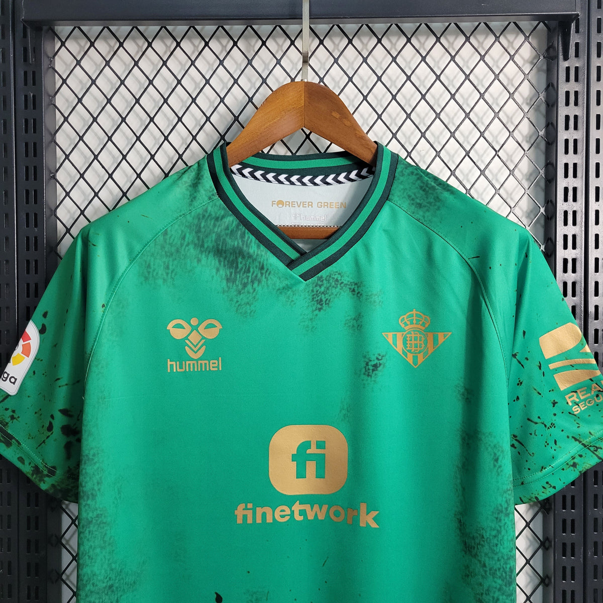 Camisa Real Betis Home 23/24 - Hummel Torcedor Masculina - Lançamento - JM sports