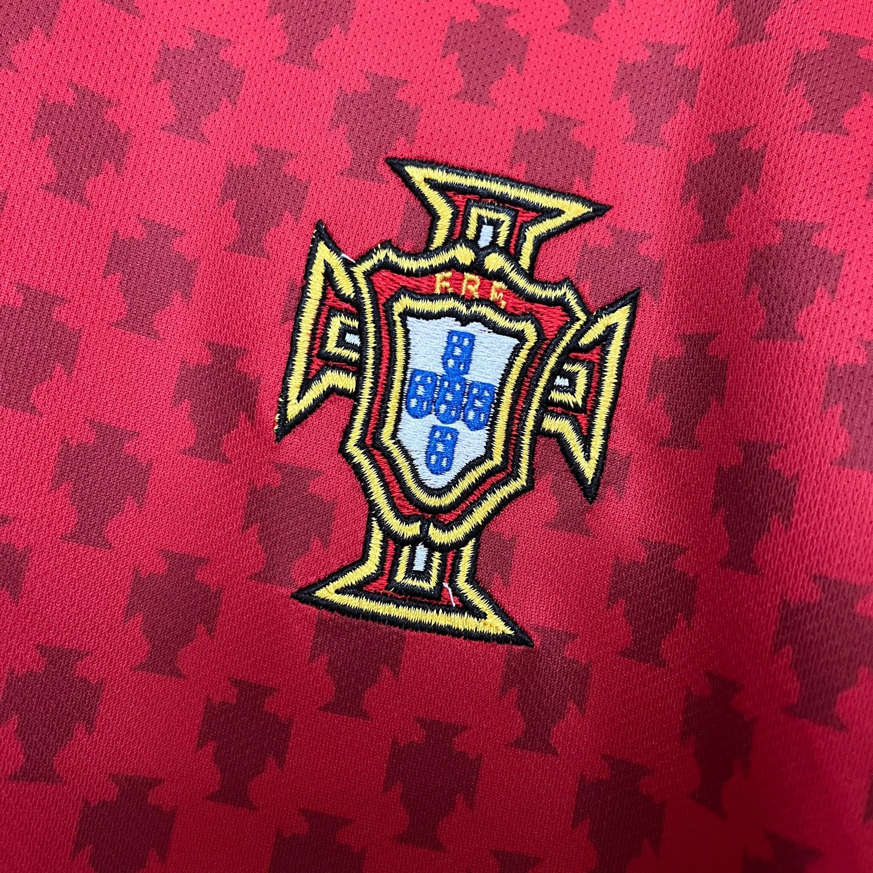 CAMISA RETRÔ PORTUGAL HOME 2004