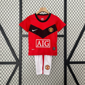 KIT INFANTIL RETRÔ MANCHESTER UNITED HOME 09/10