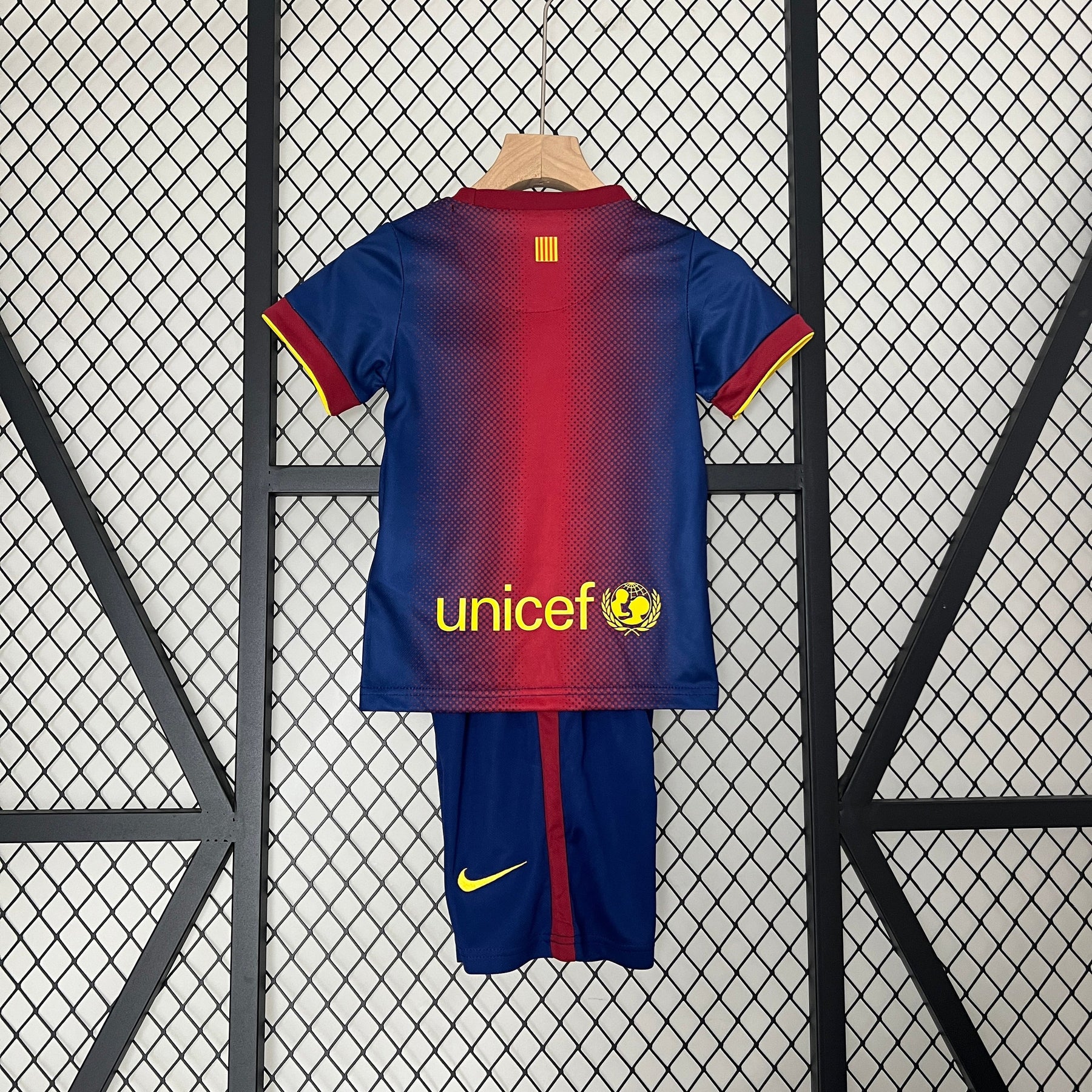 KIT INFANTIL RETRÔ BARCELONA HOME 12/13