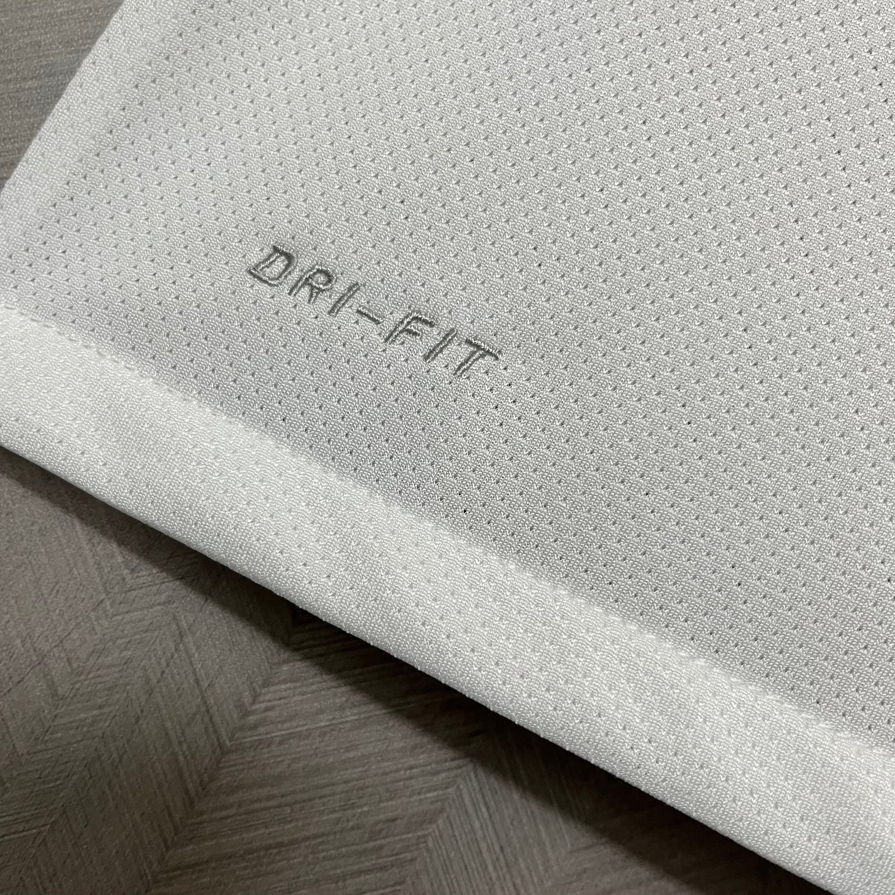 CAMISA RETRÔ ESQUADRÃO HOME 13/14