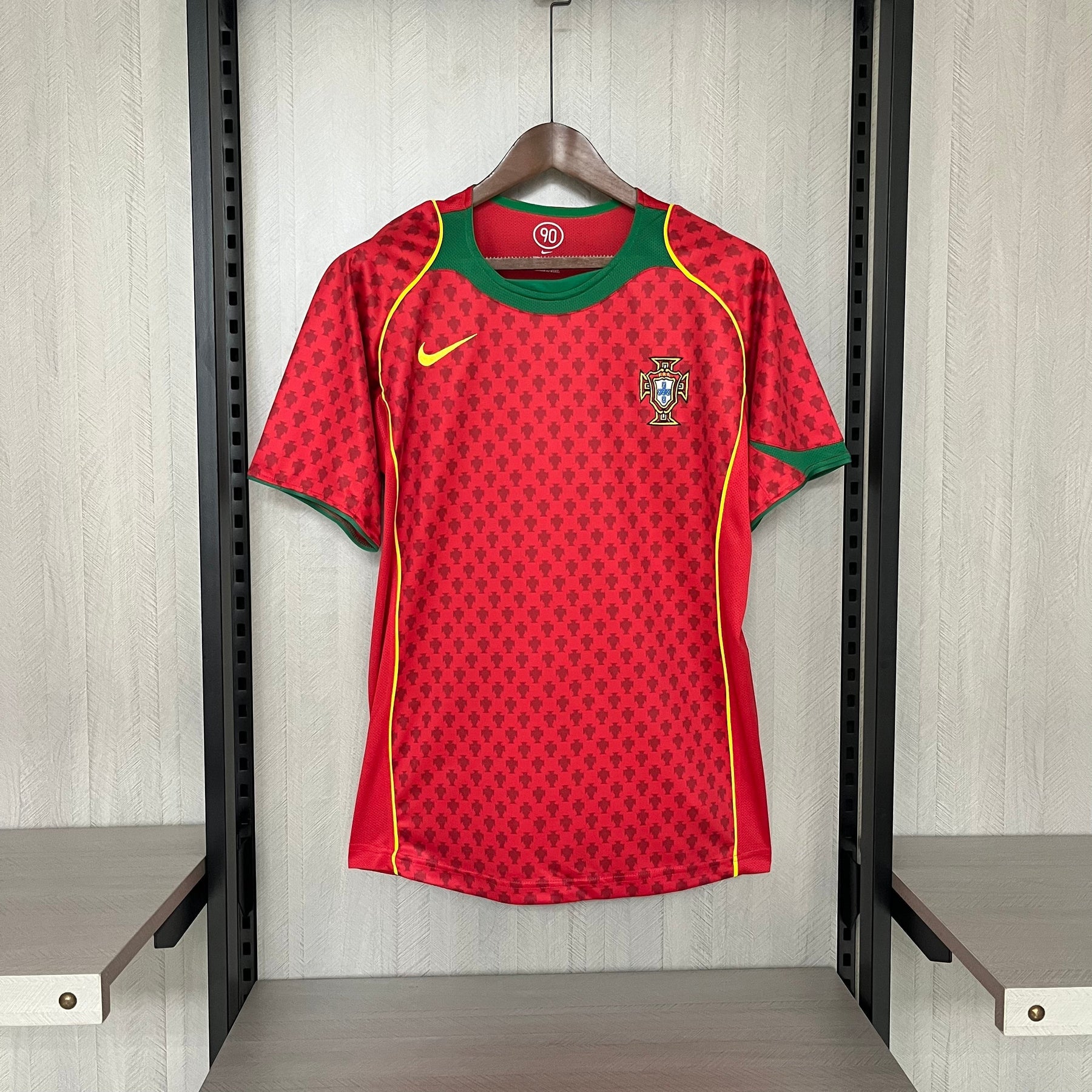CAMISA RETRÔ PORTUGAL HOME 2004