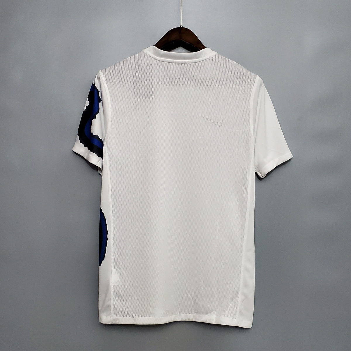CAMISA INTER DE MILÃO RETRÔ AWAY 10/11